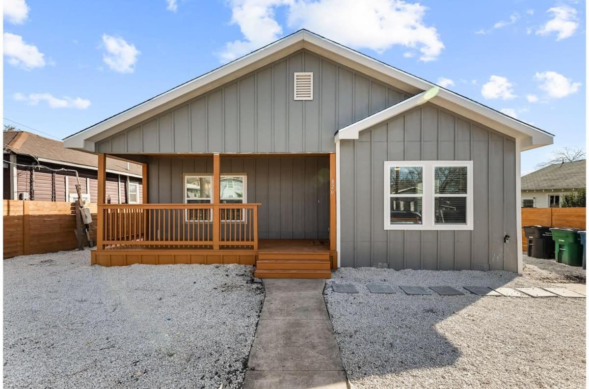 Retreat To A Brand-new Downtown 4br3ba Holiday home *