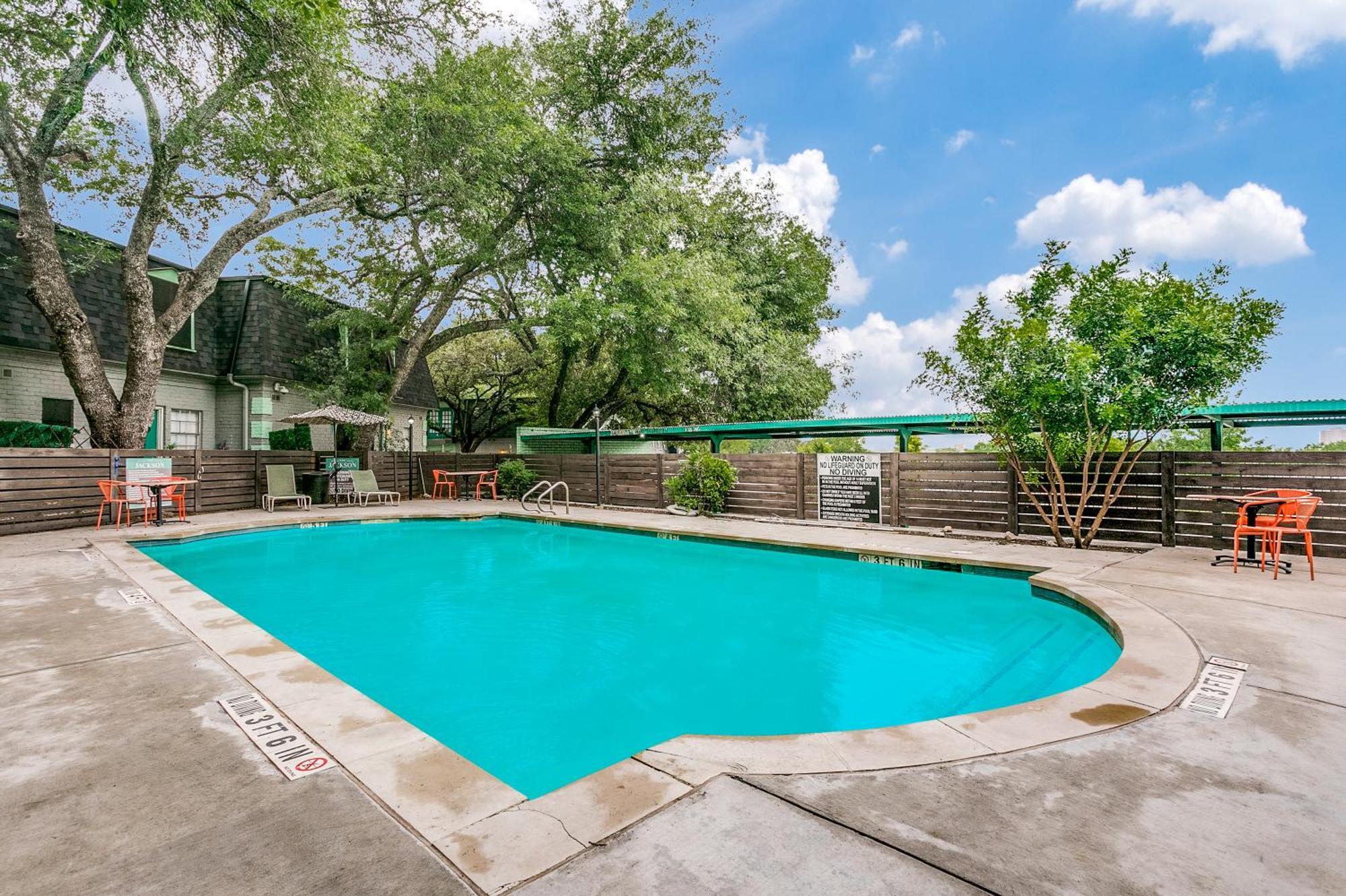 Jackson #1201 I Oasis I Pool Apartment