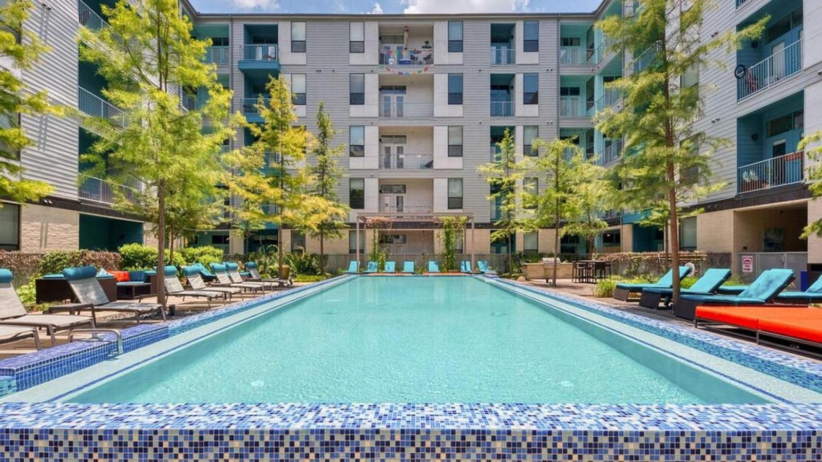 Landing At Agave - 1 Bedroom In Downtown Apartment *