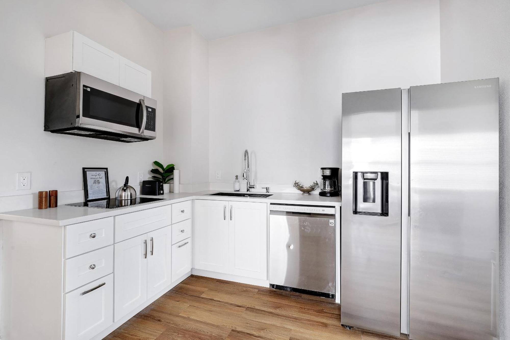 Modern Flat Nr Dt River Walk Zoo Wifi Bbq Desk *