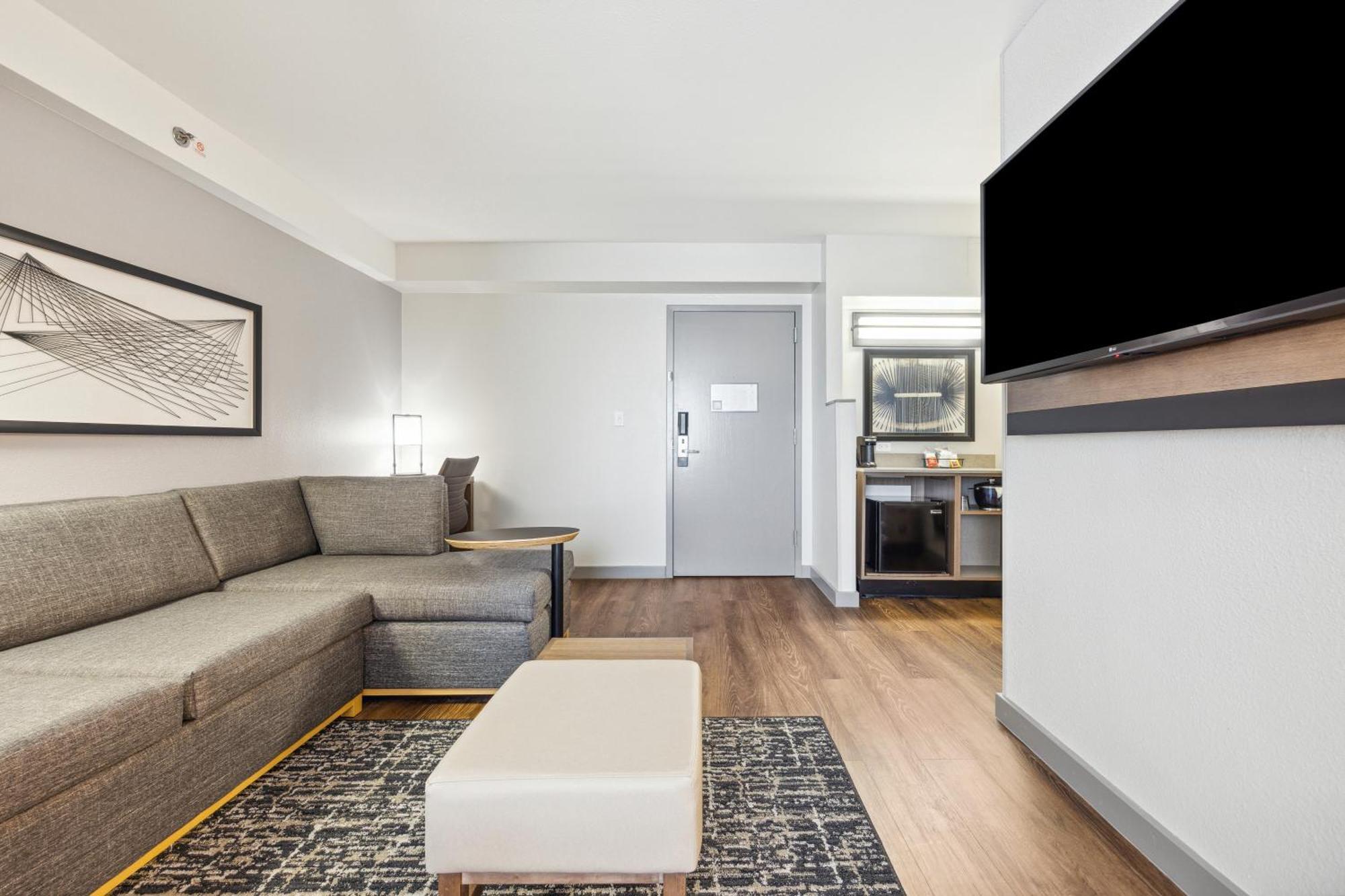 Hyatt Place Northwest/medical Center 3*