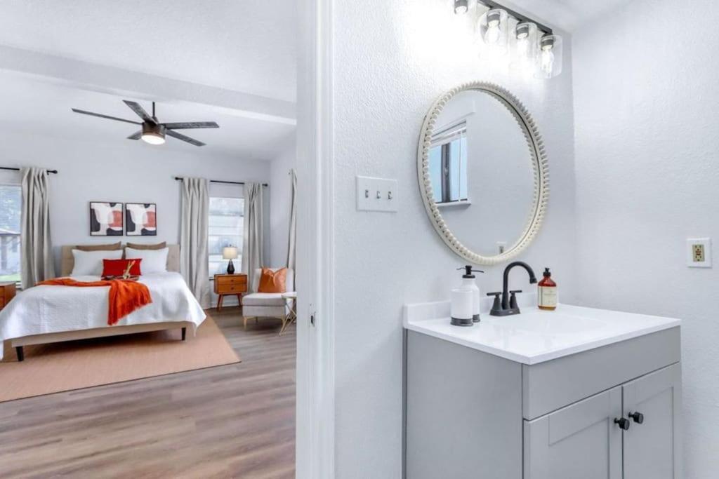 Downtown Magnolia Historic Prime Location Villa *