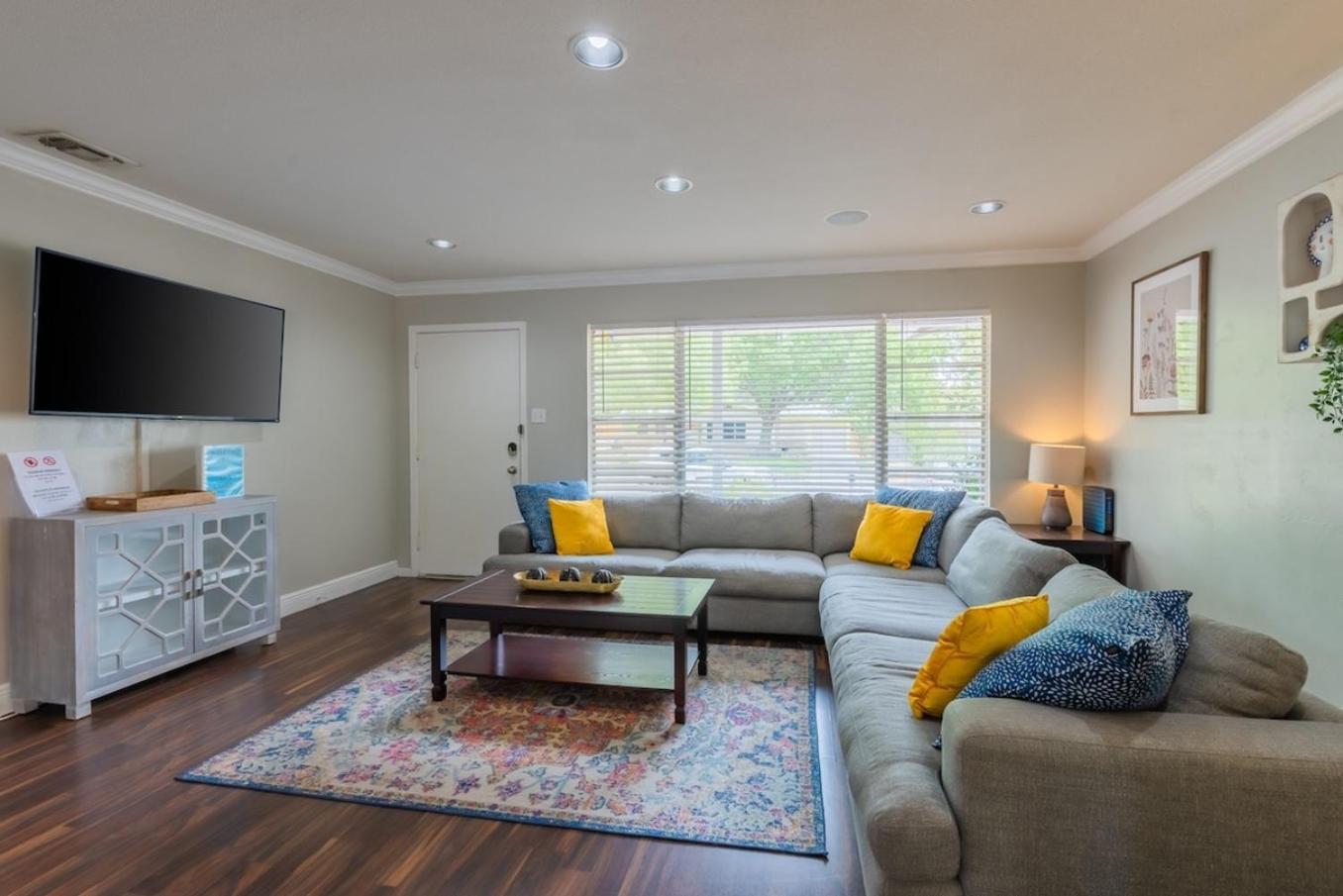 Game Room, Pool & Fire Pit At The Medical Center Holiday home San Antonio