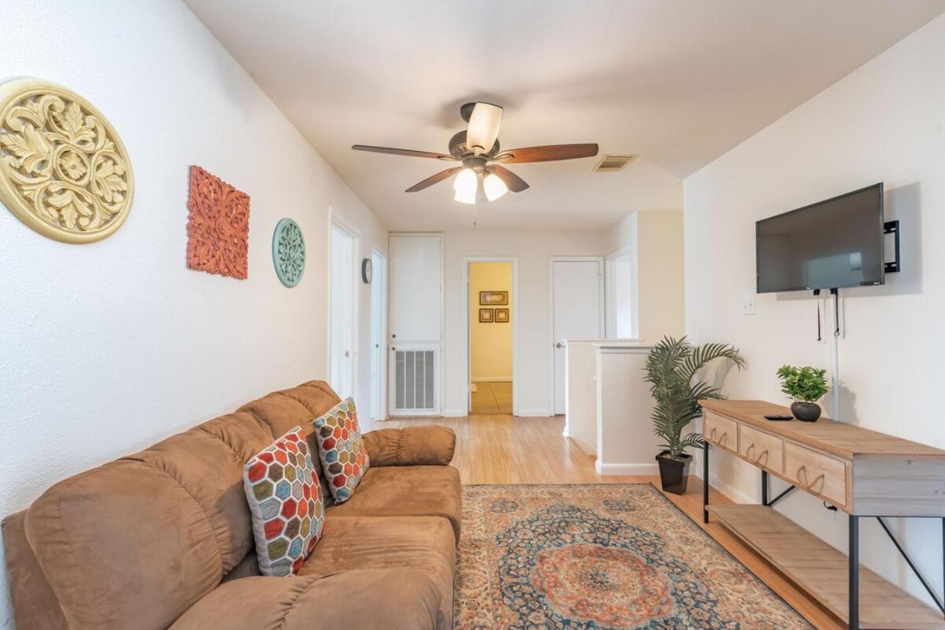 Holiday home Luxury 5br House With Pool By Seaworld & Lackland *
