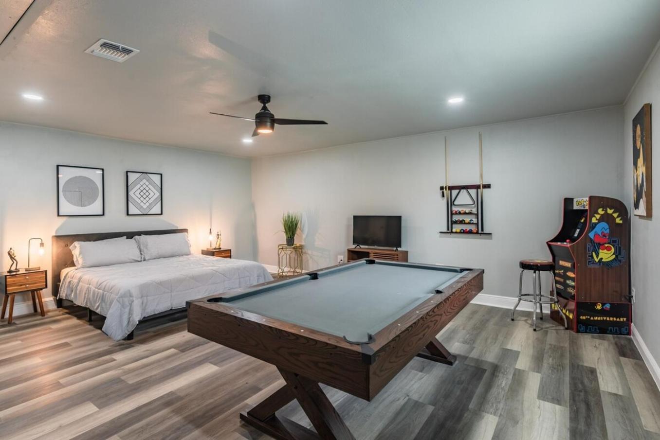 Stunning Pool Overlooking Golf Course & Game * San Antonio