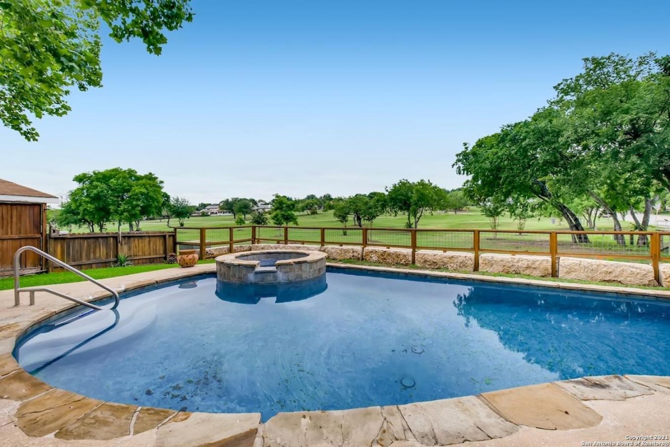 Holiday home Stunning Pool Overlooking Golf Course & Game San Antonio
