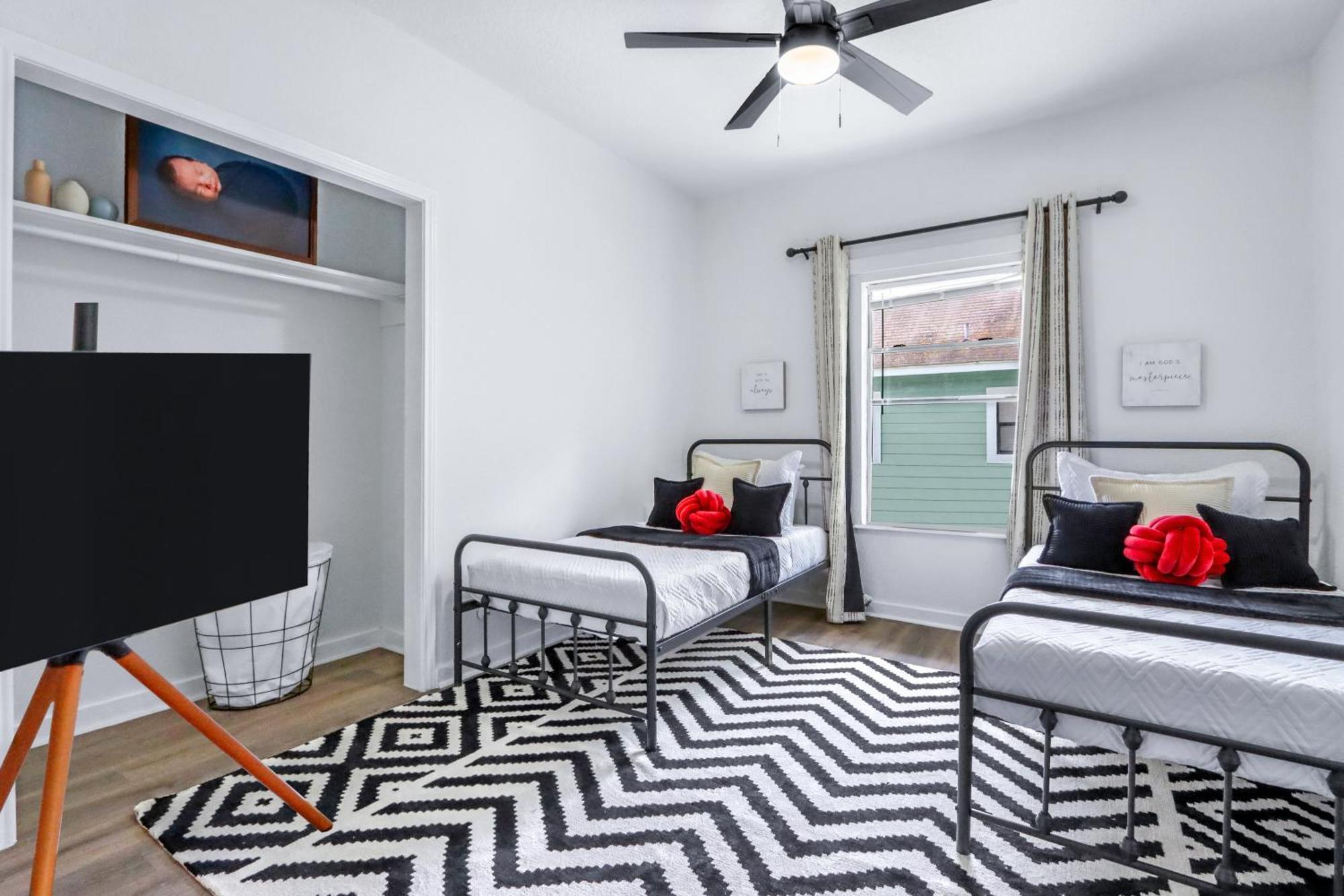 Villa Downtown Magnolia Historic Prime Location *