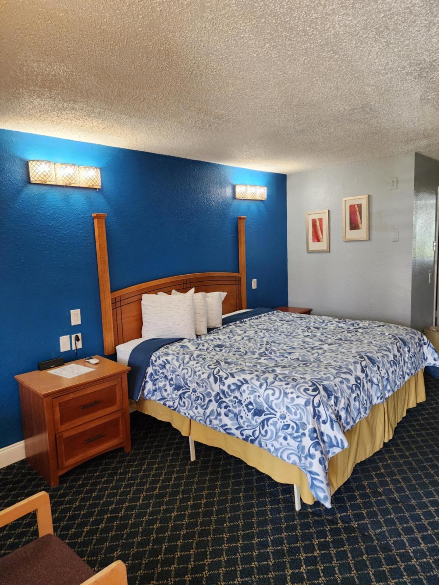 Regency - Sam Houston * San Antonio