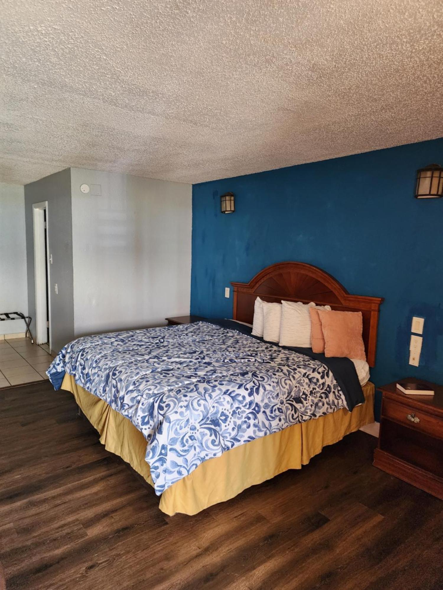 Regency - Sam Houston * San Antonio