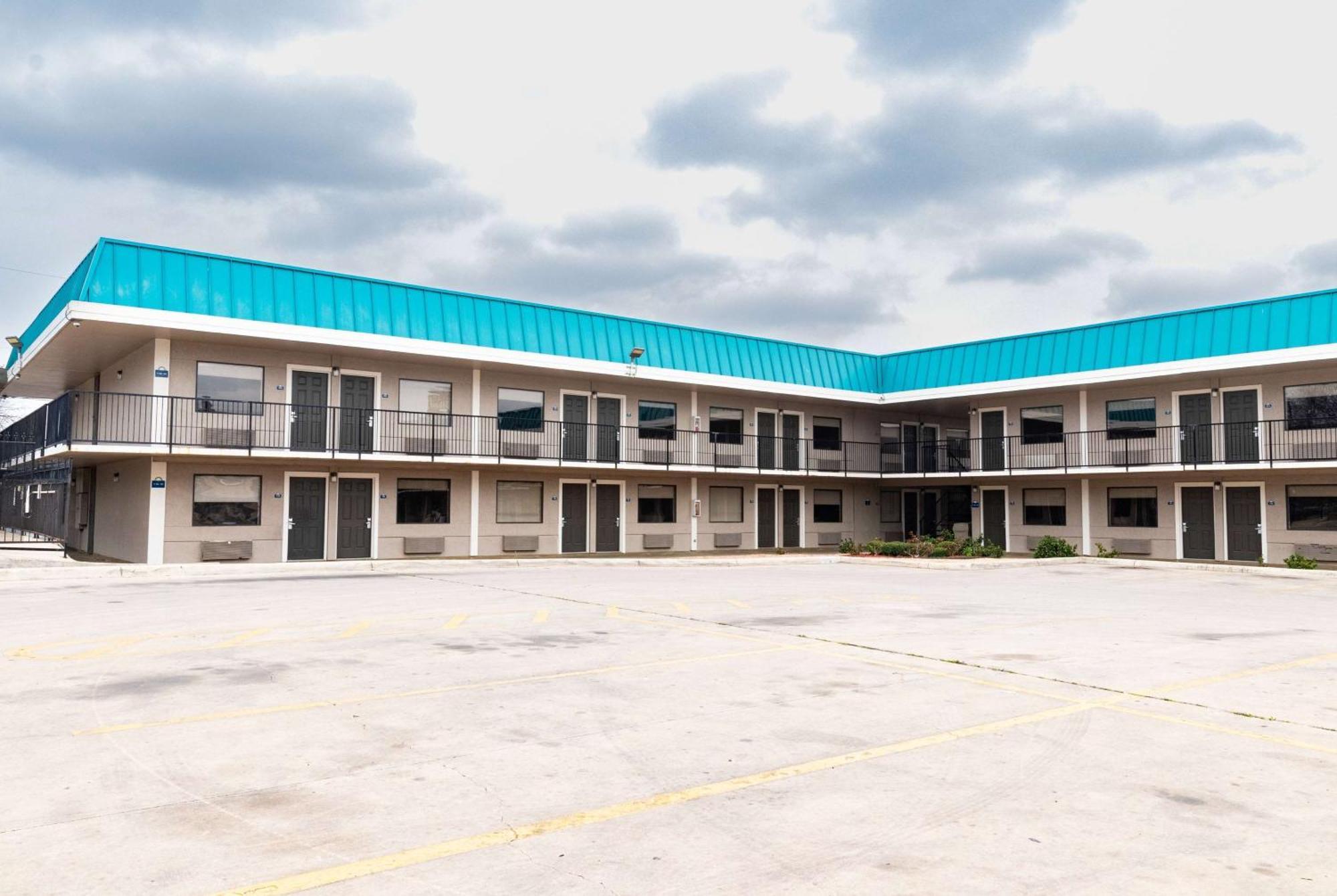 Hotel Days By Wyndham N.w. Medical Center San Antonio