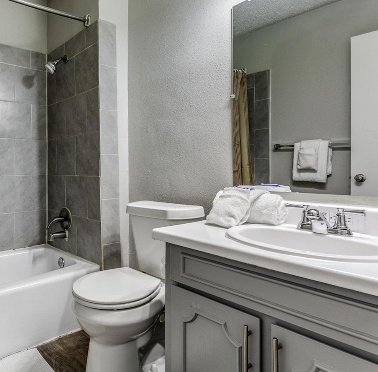 Jackson #1201 I Oasis I Pool Apartment San Antonio