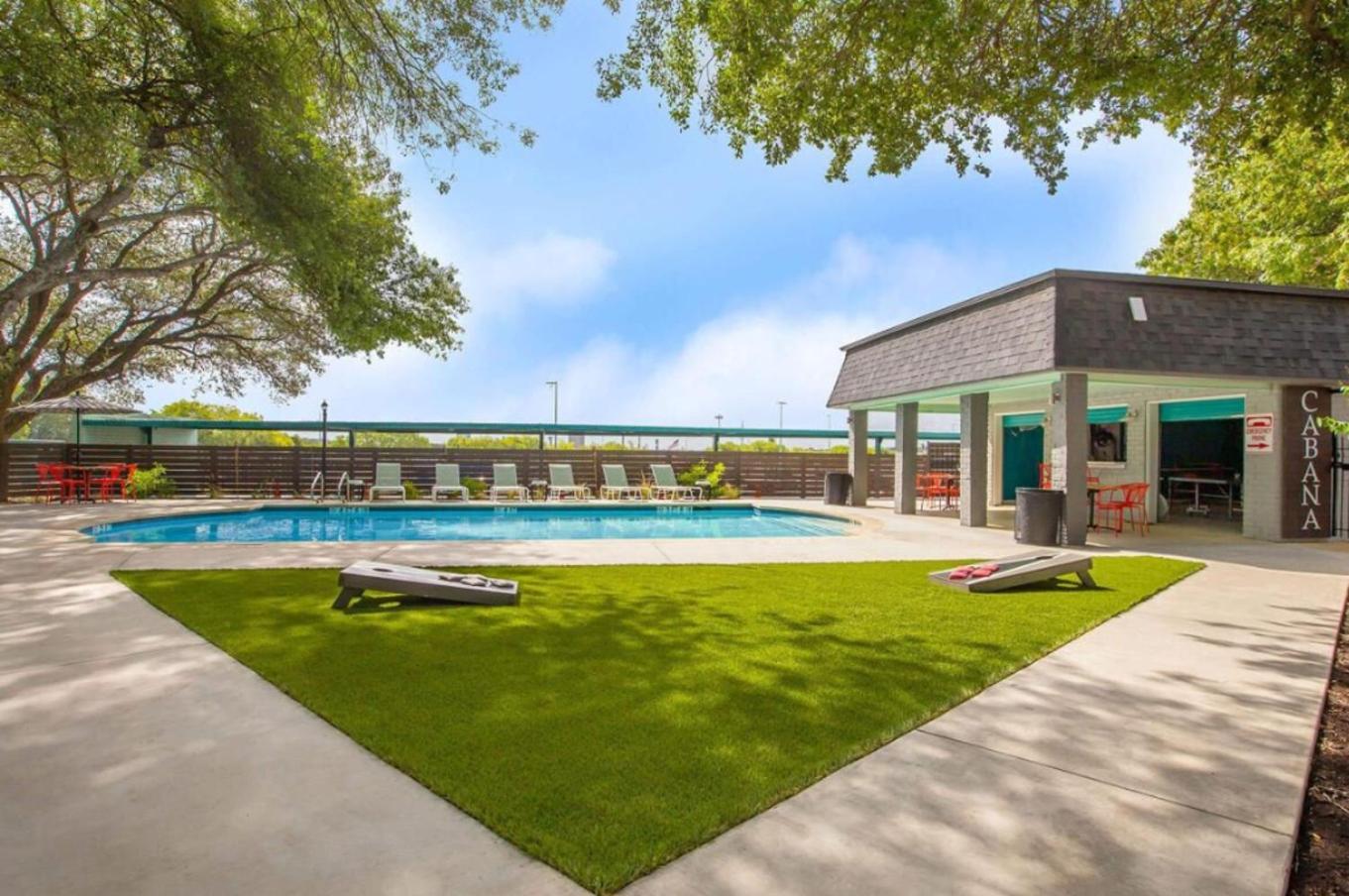 Jackson #1201 I Oasis I Pool San Antonio
