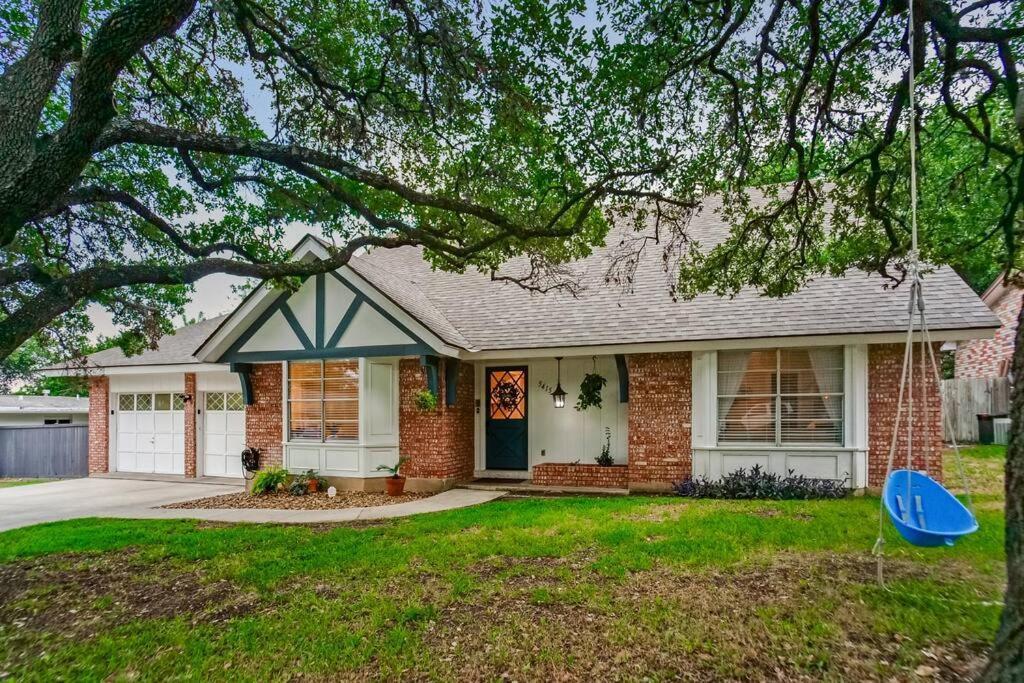 Huge Entertaining Boho Paradise Holiday home San Antonio