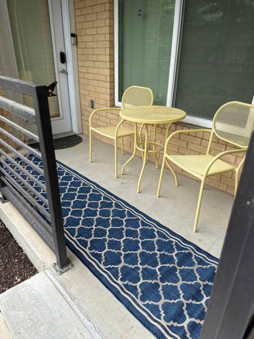 Beautiful Riverwalk With Full Amenities, King Bed & Free Parking Apartment San Antonio