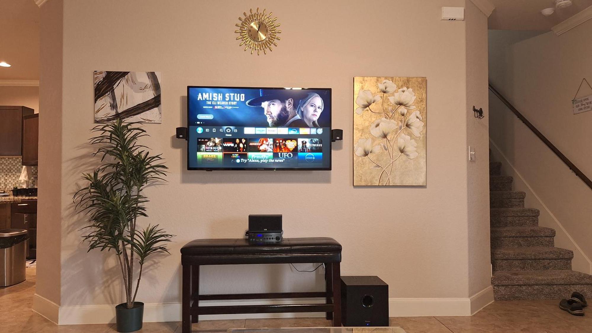 Villa Gem With Movie Theater Near And Rafb *