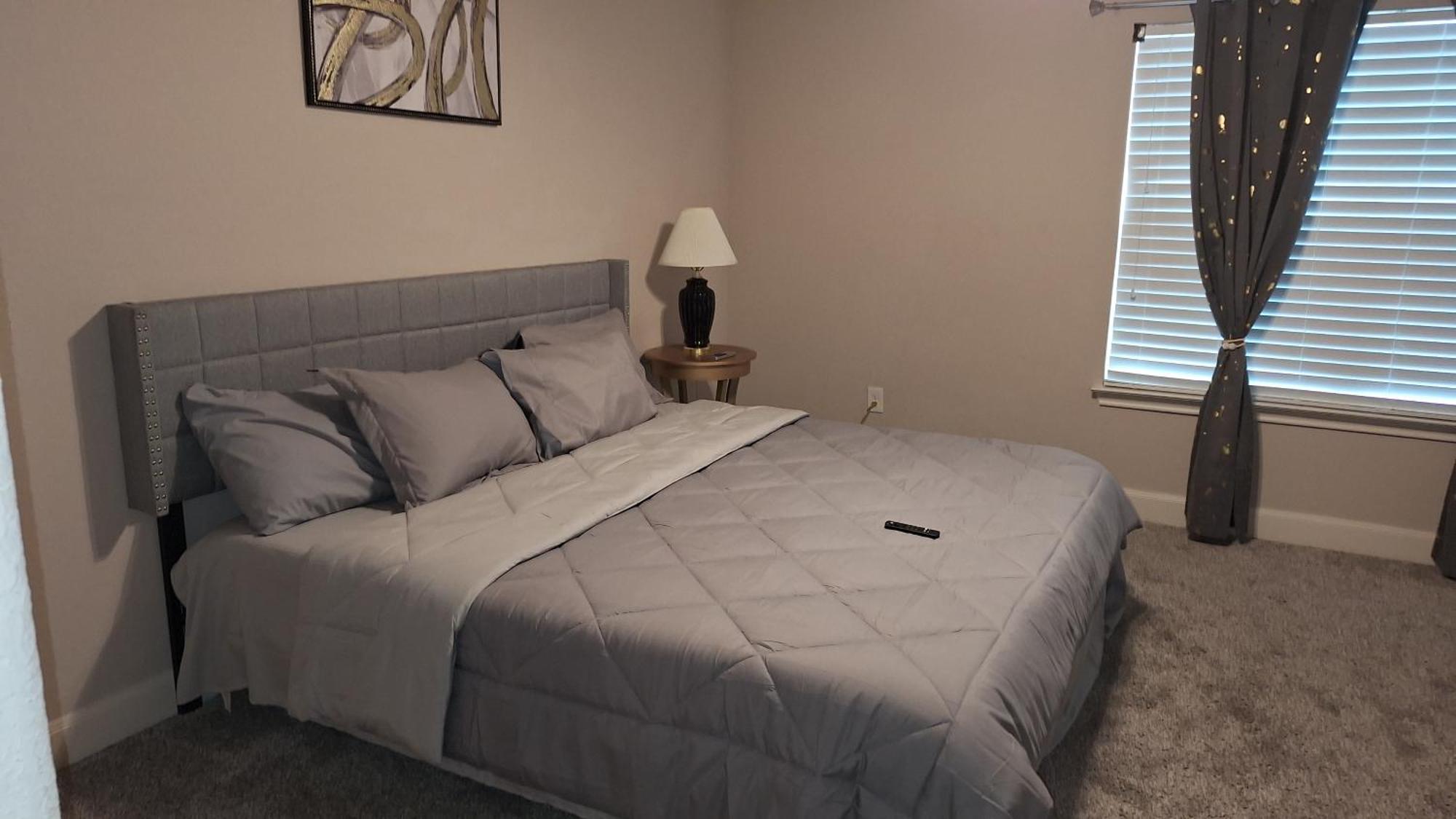 Gem With Movie Theater Near And Rafb Villa *