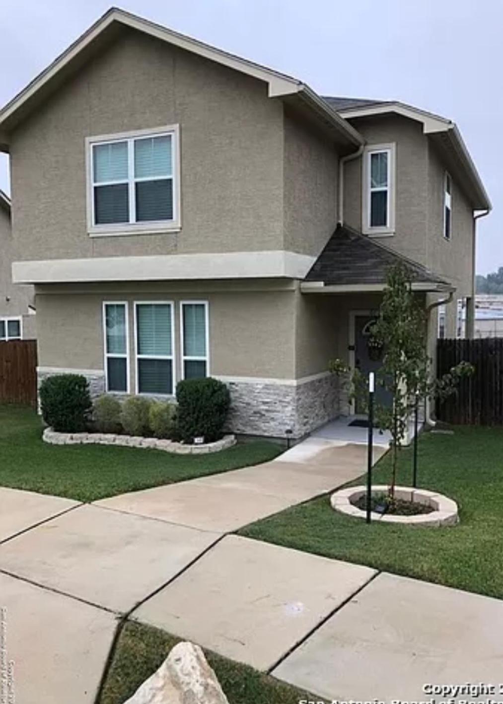 Gem With Movie Theater Near And Rafb *