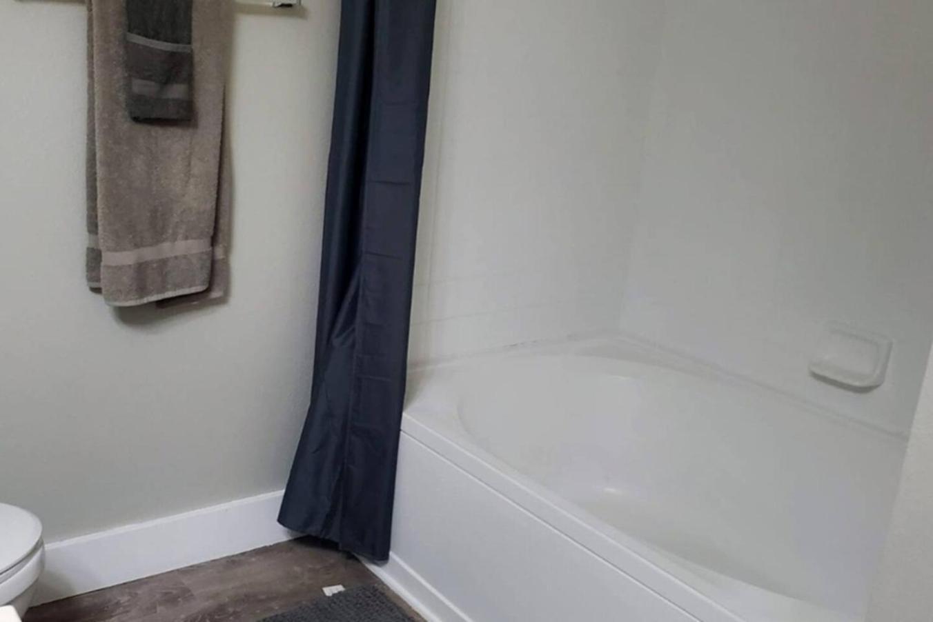 Homey 4br In Converse Near Airforce Base Holiday home *