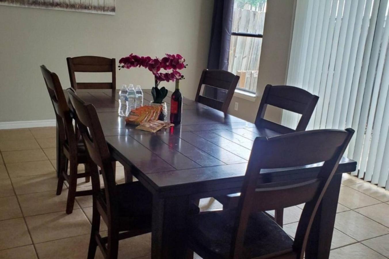 Holiday home Homey 4br In Converse Near Airforce Base San Antonio