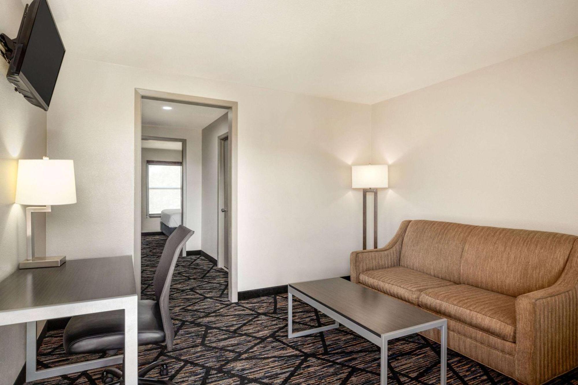 Days By Wyndham Near Fiesta Park San Antonio