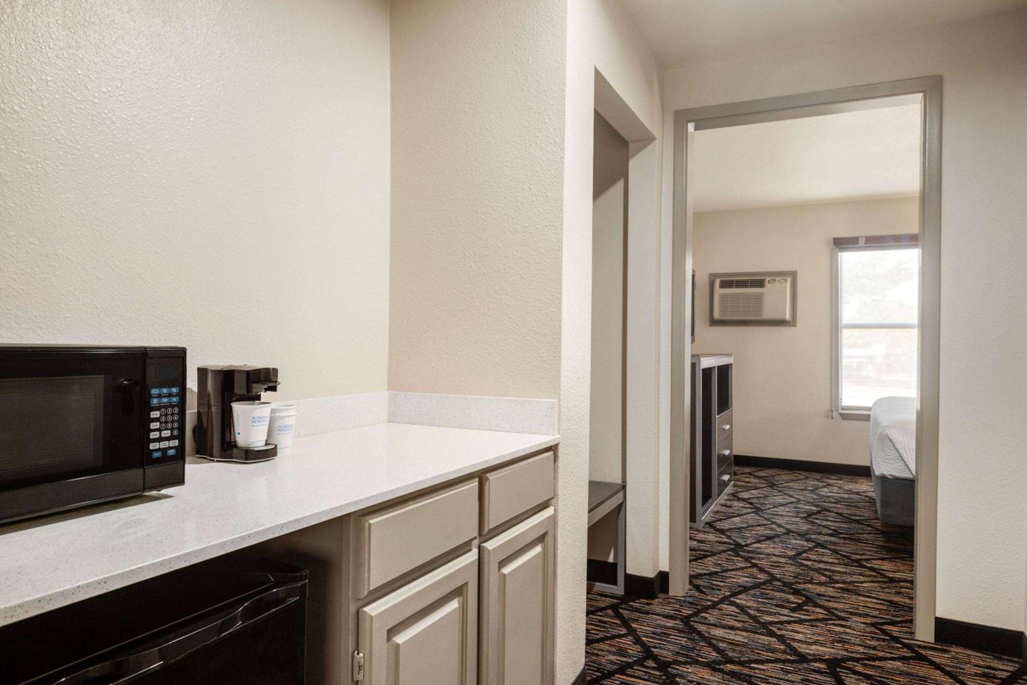 Days By Wyndham Near Fiesta Park 2* San Antonio