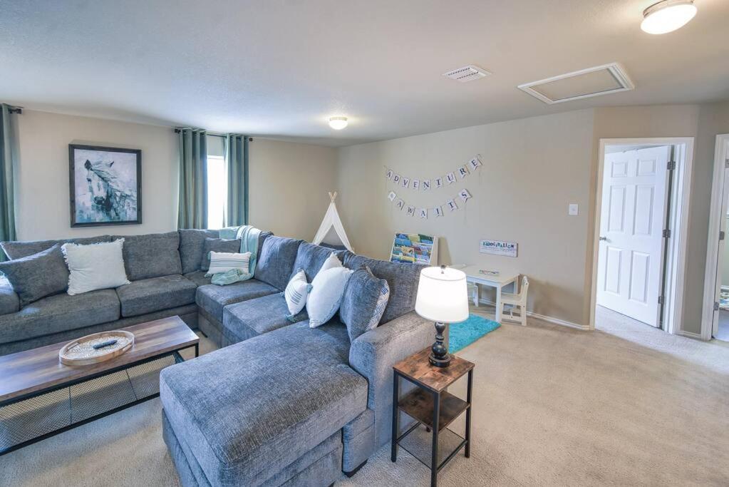 Cozy - Seaworld, Six Flags, Bmt Cup, Lackland Holiday home *