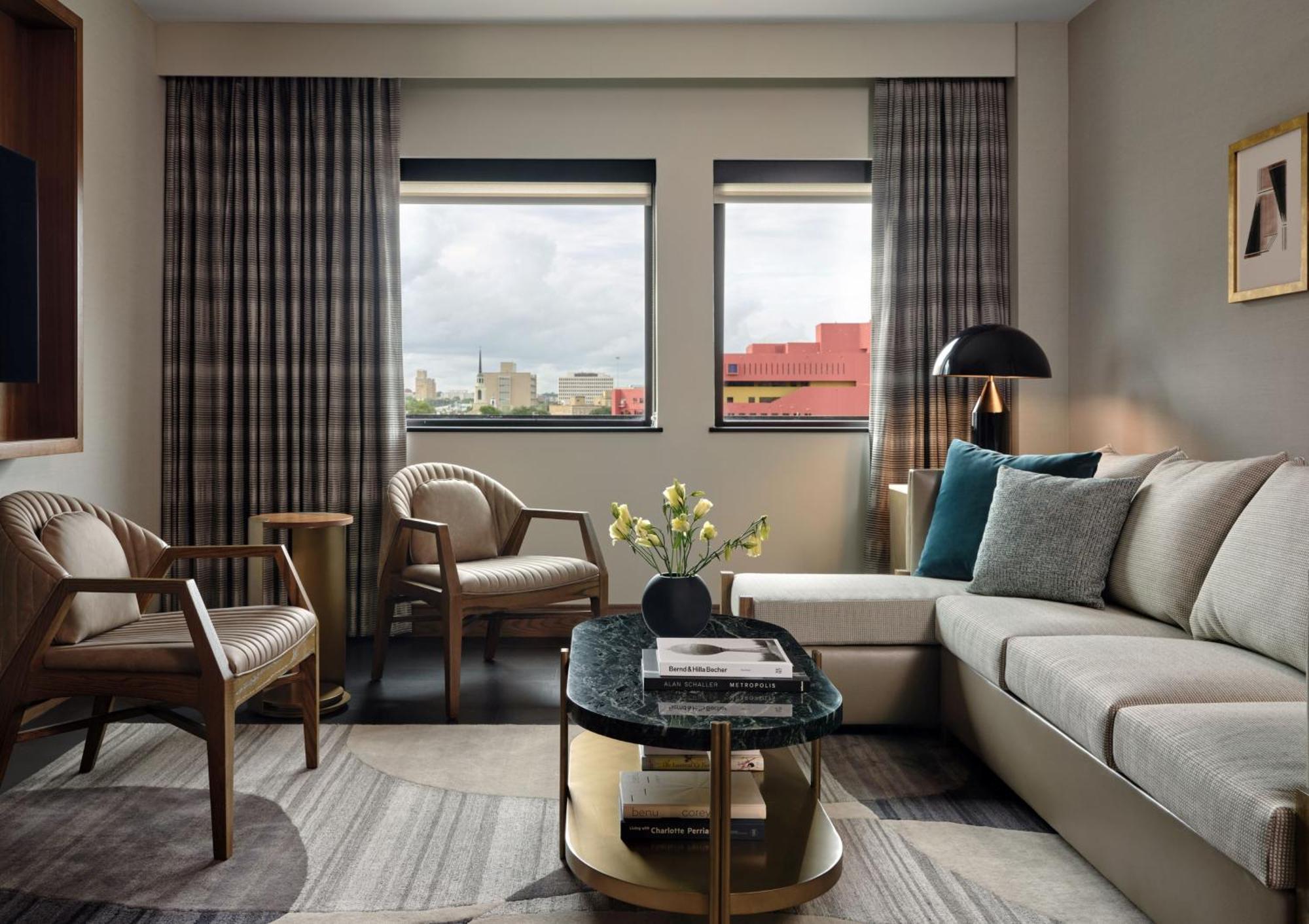 Intercontinental Riverwalk By Ihg Hotel