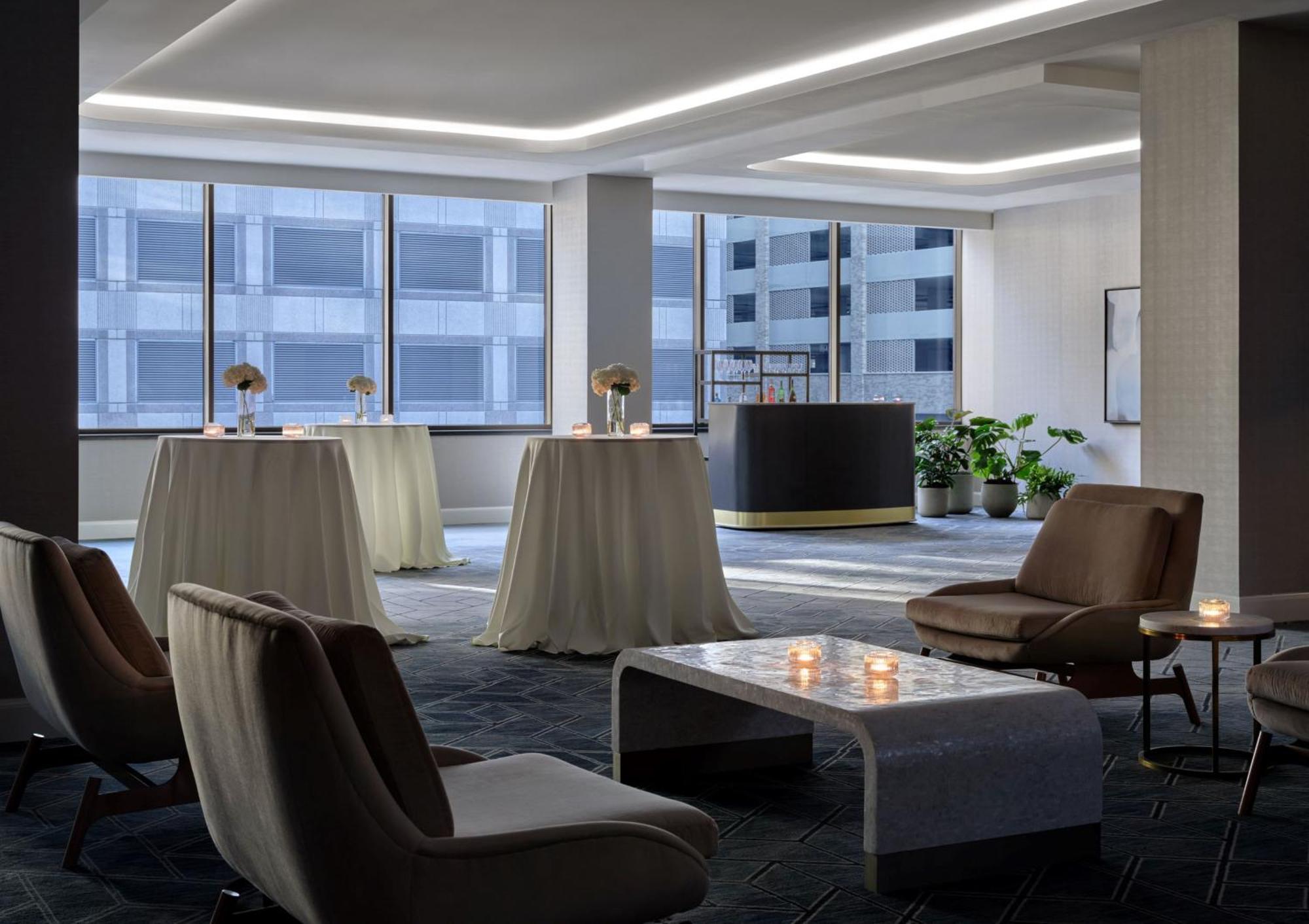 Intercontinental Riverwalk By Ihg Hotel