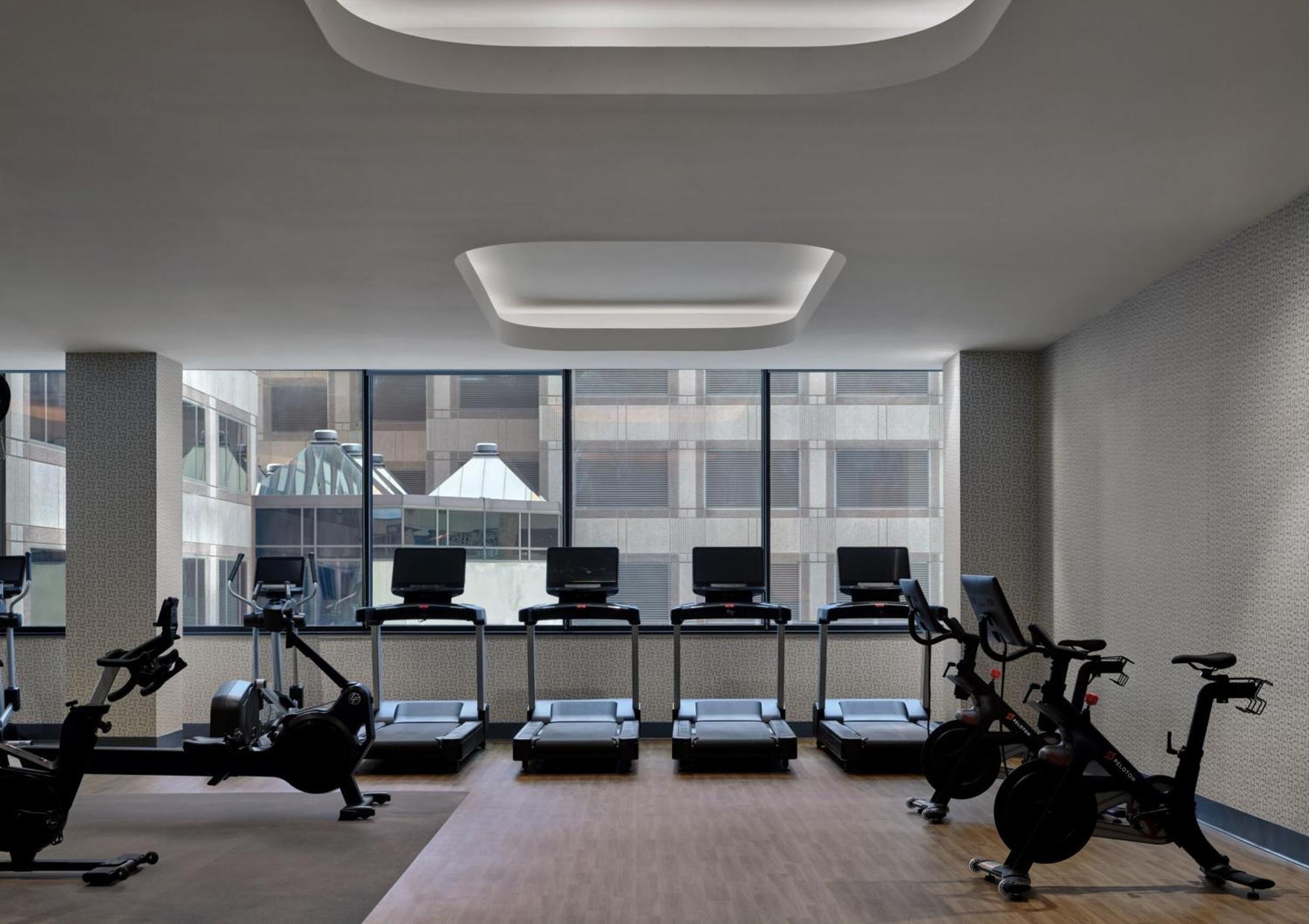 Hotel Intercontinental Riverwalk By Ihg 4*