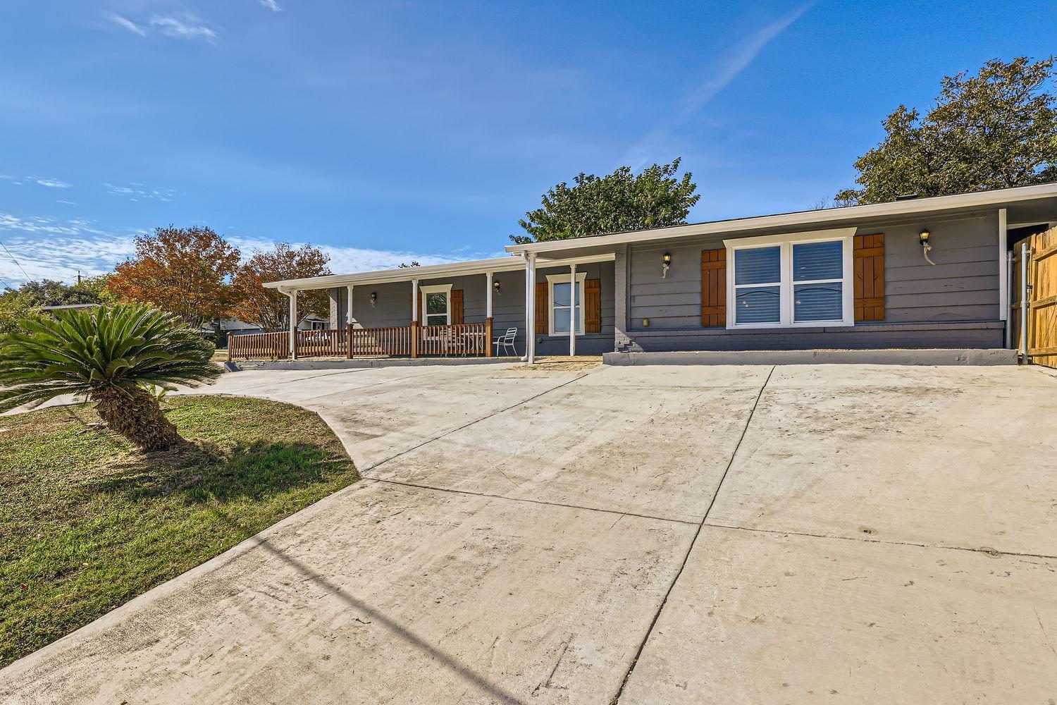 New 5 Bdrm W/pool Mins To Pearl/riverwalk/quarry Market - Sleep 12 Holiday home *