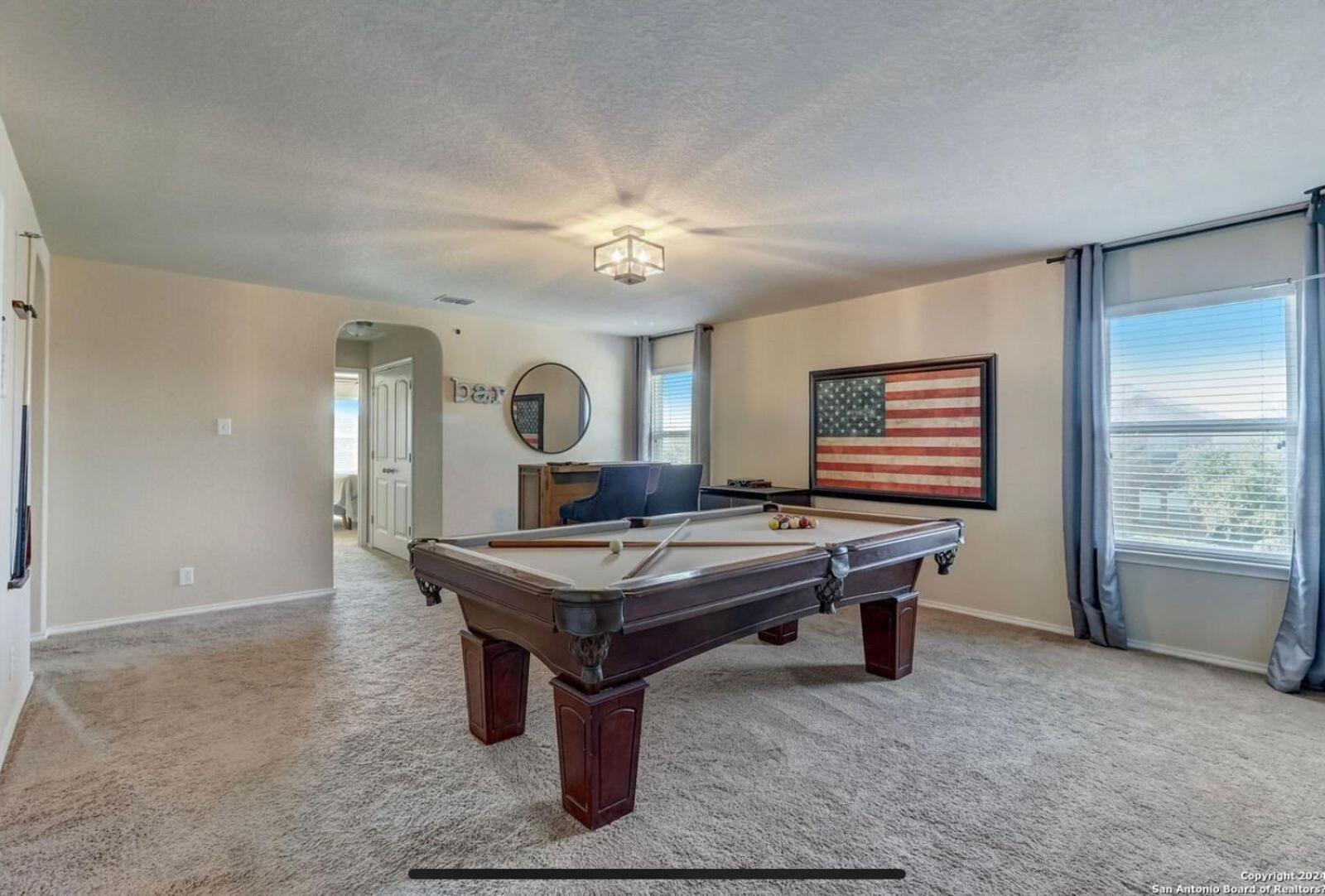 Villa Legislation 4br San Antonio