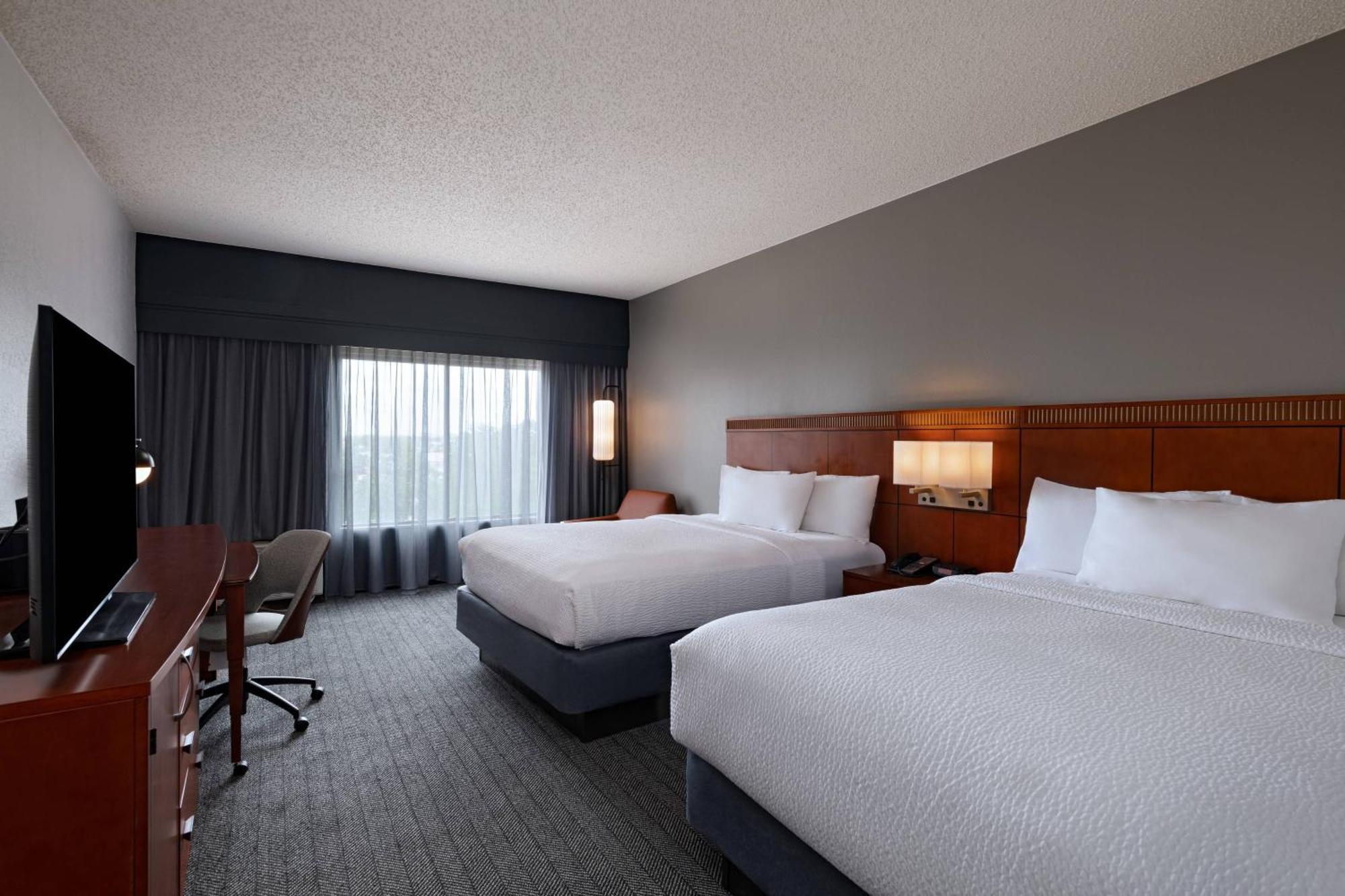 Courtyard By Marriott Airport Hotel San Antonio