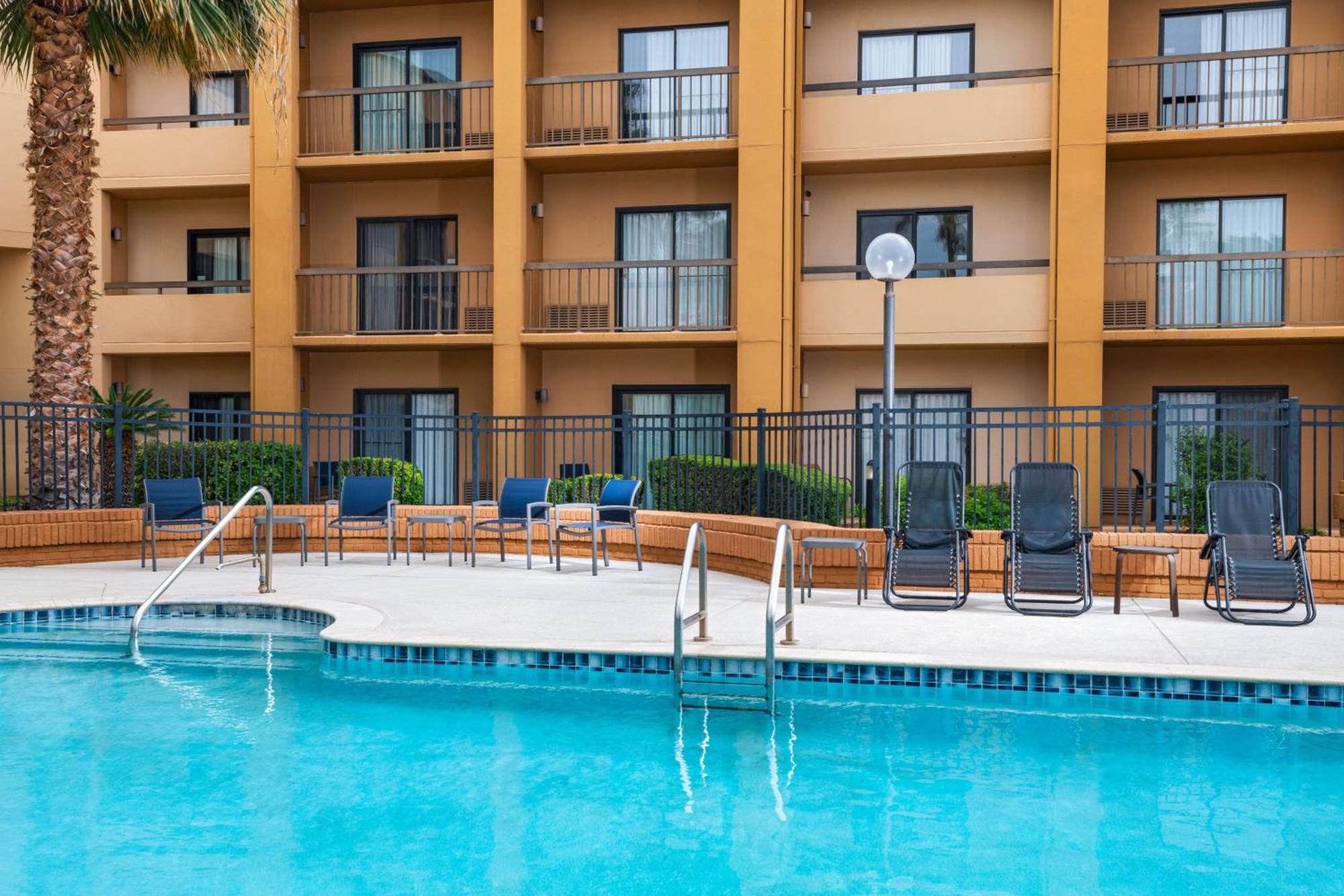 Courtyard By Marriott Airport 3* San Antonio
