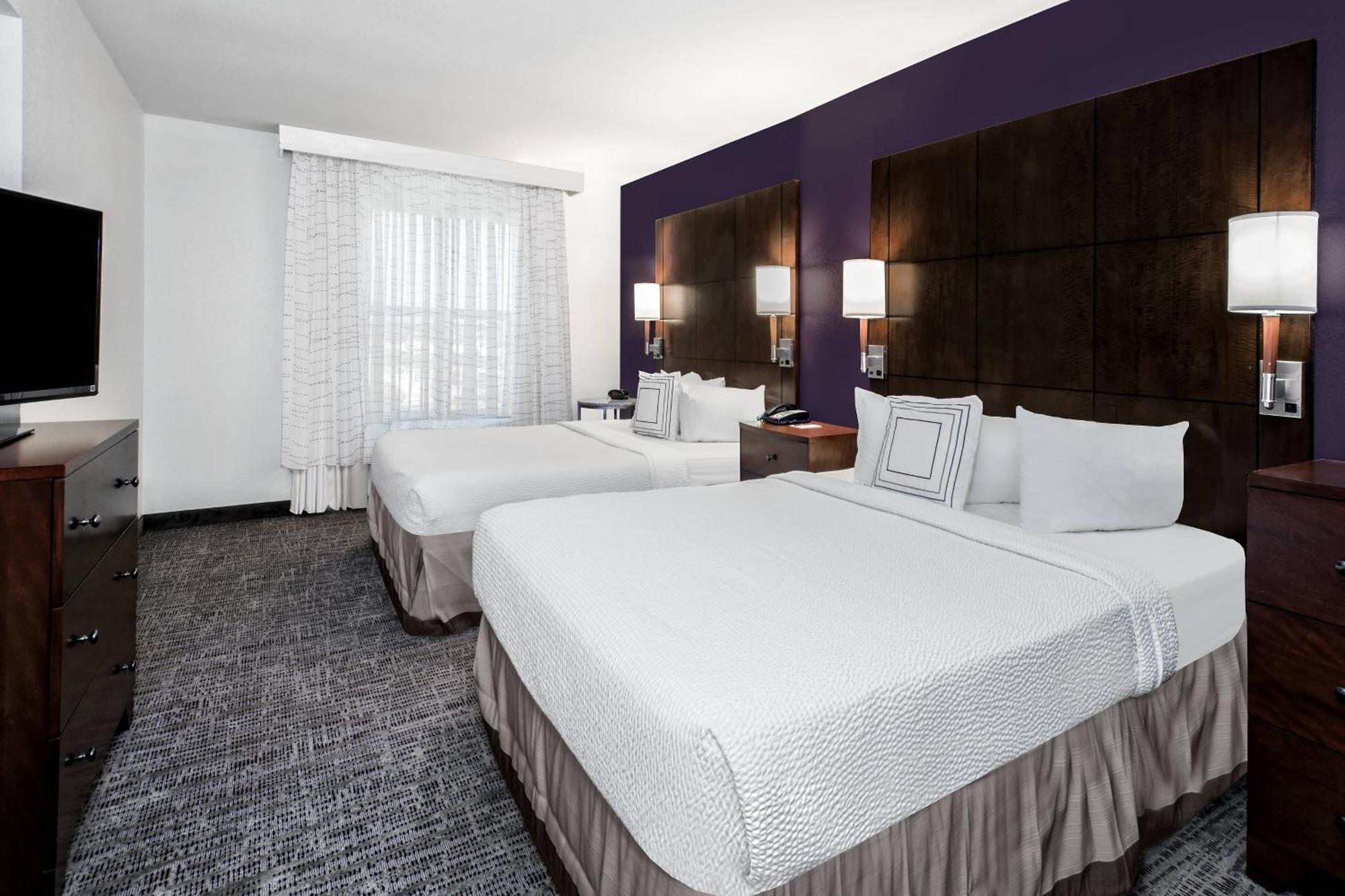 By Marriott Seaworld / Lackland