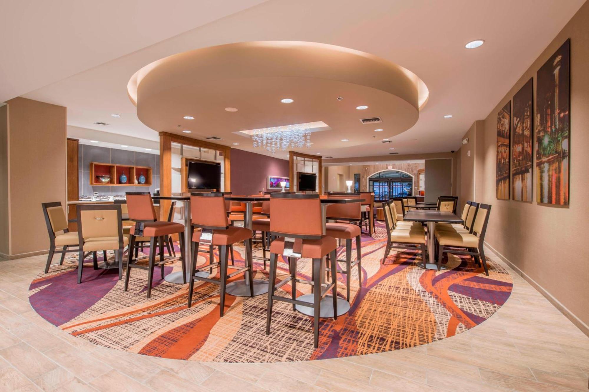 Springhill By Marriott Downtown-riverwalk Area 3*