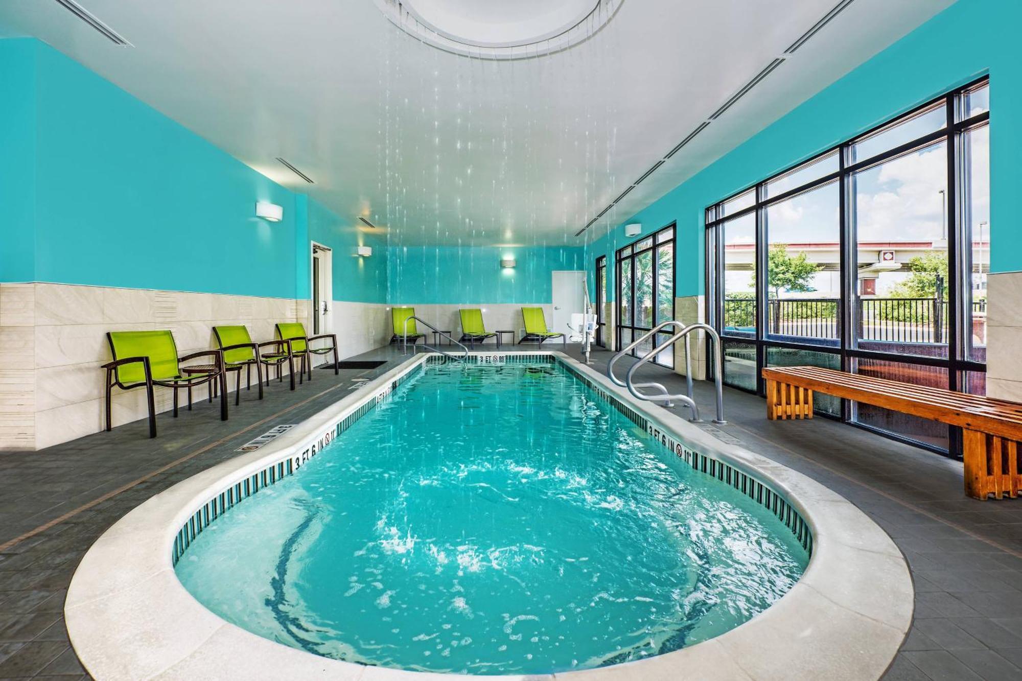 Springhill By Marriott Airport 3*