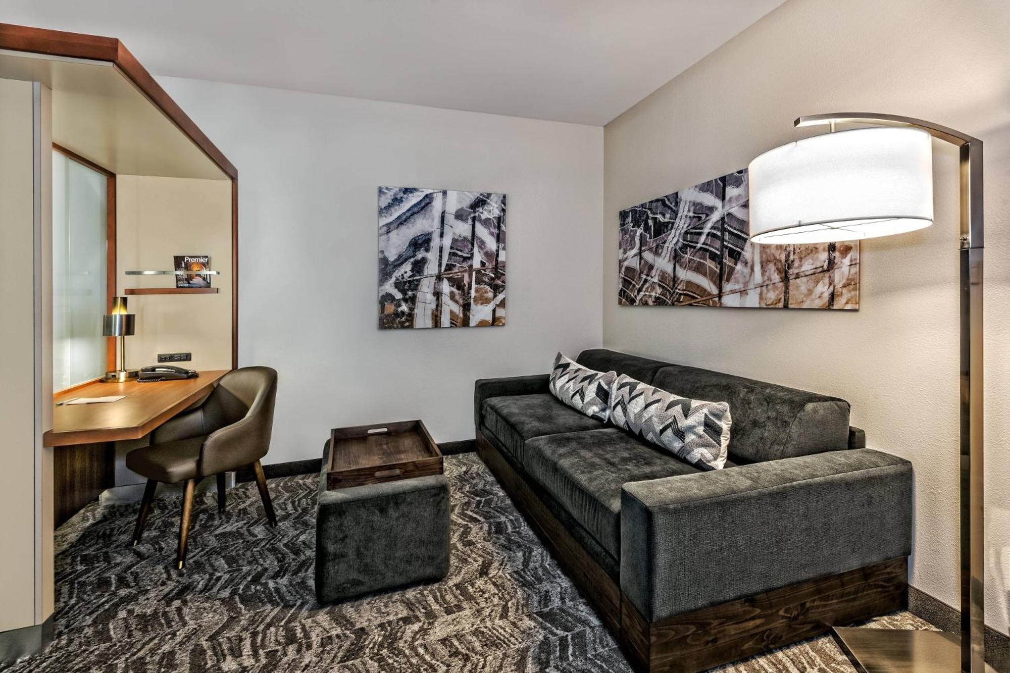 Springhill By Marriott Airport