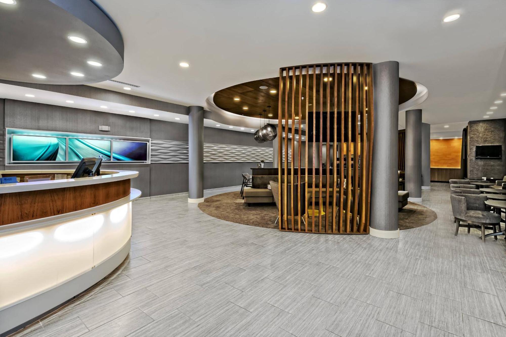 Springhill By Marriott Airport Hotel 3*