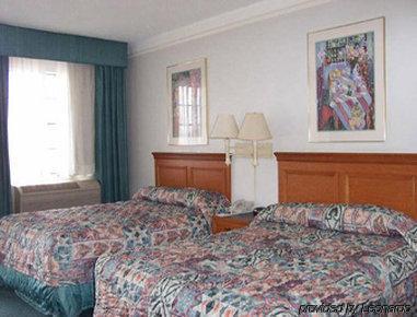 Hotel Baymont By Wyndham Near South Texas Medical Ctr