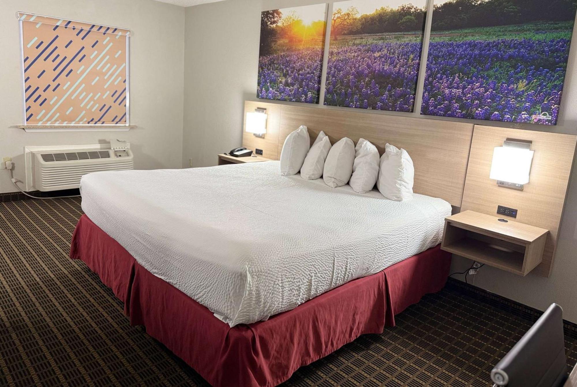 Days By Wyndham Interstate Hwy 35 North 2* San Antonio