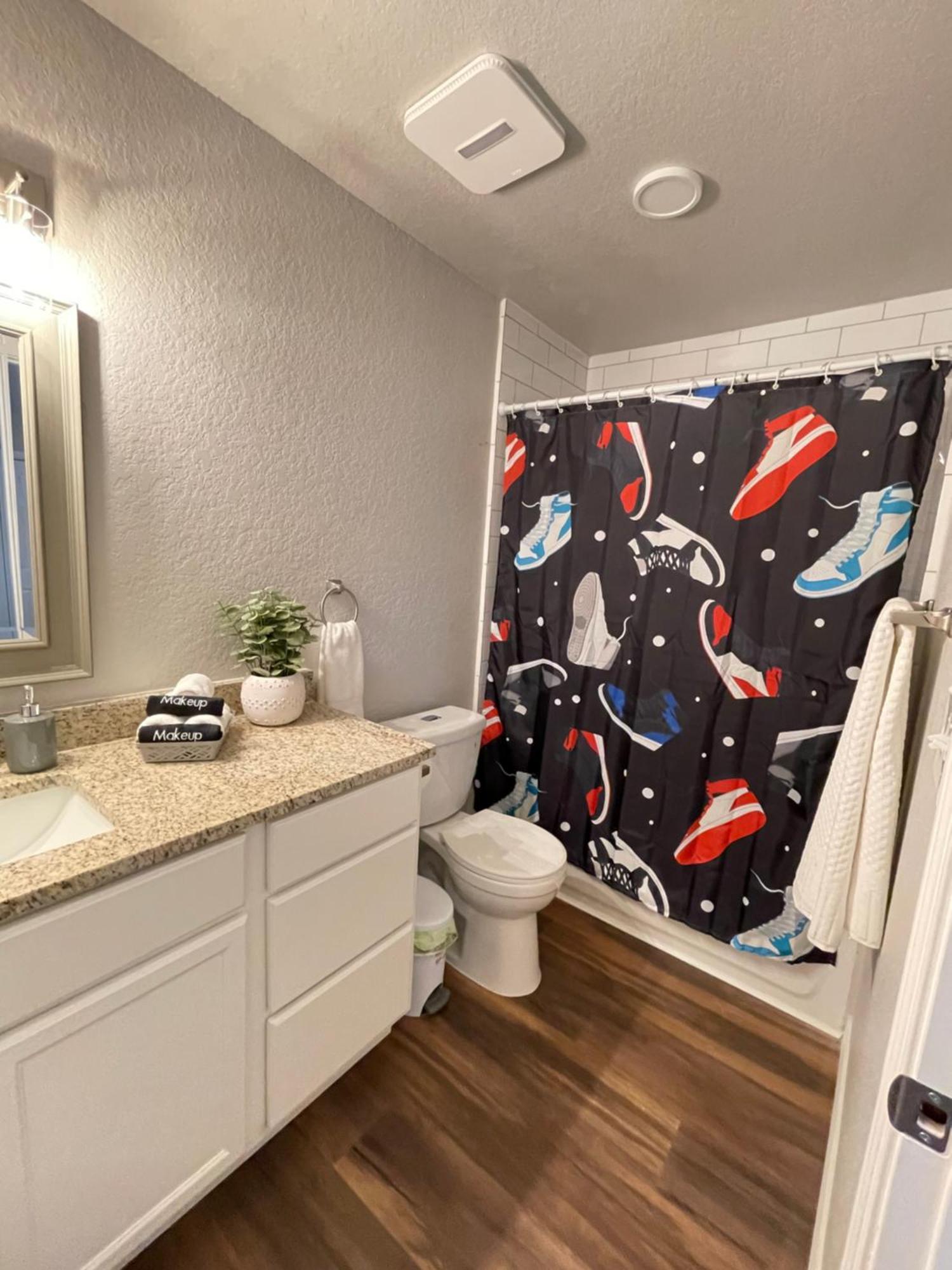 426 Canton Homestay