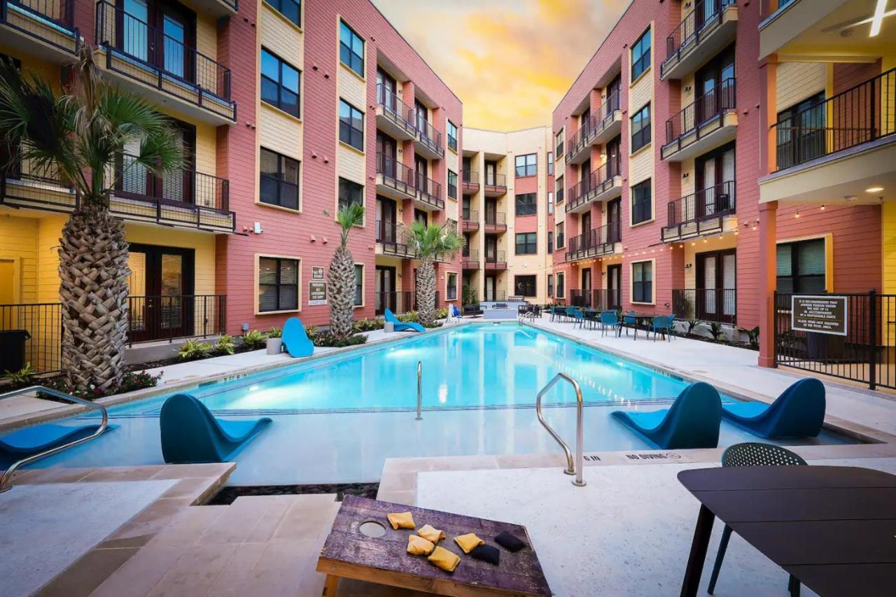 Downtown 1Br W Gym, Parking Near Rvrwalk & Dome San Antonio