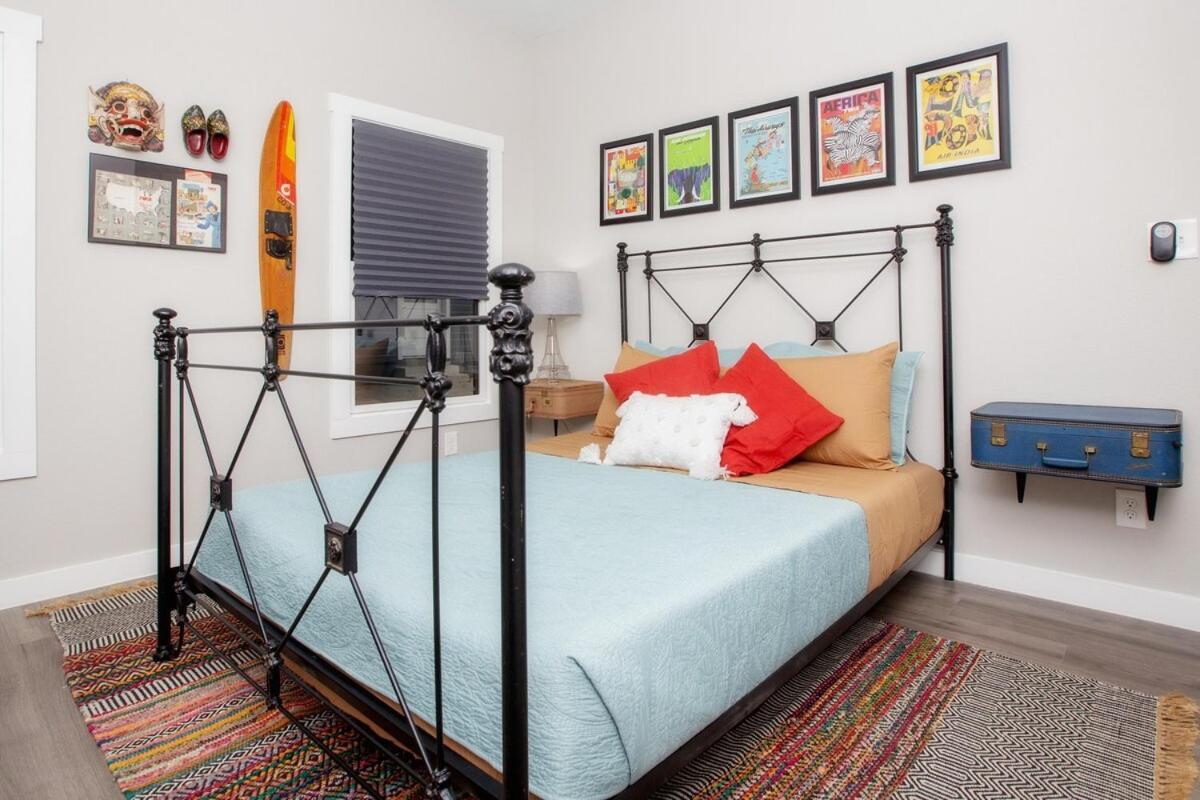 Family Casa Steps To Alamo Riverwalk Pkg Holiday home San Antonio