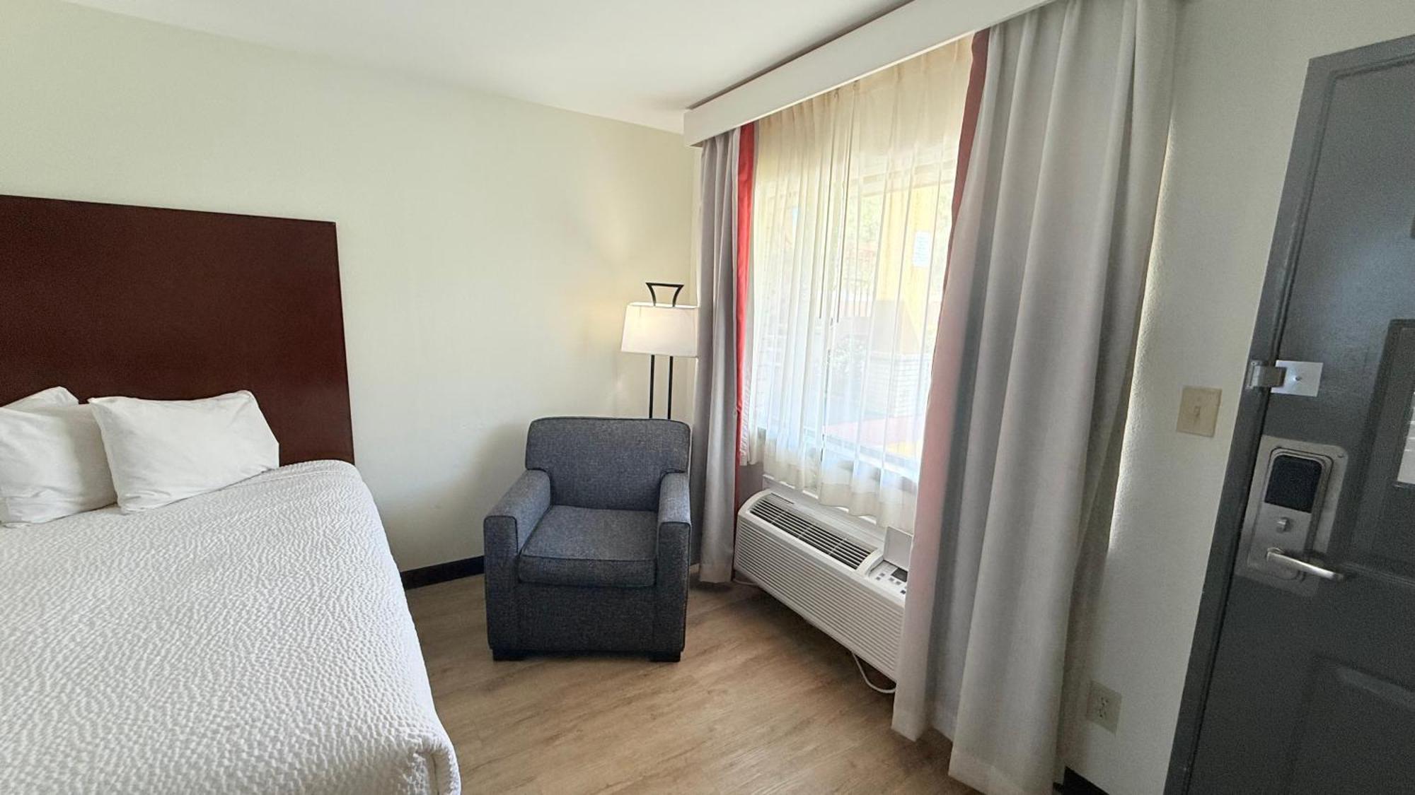 Ramada By Wyndham Near Seaworld - Lackland Afb Hotel San Antonio