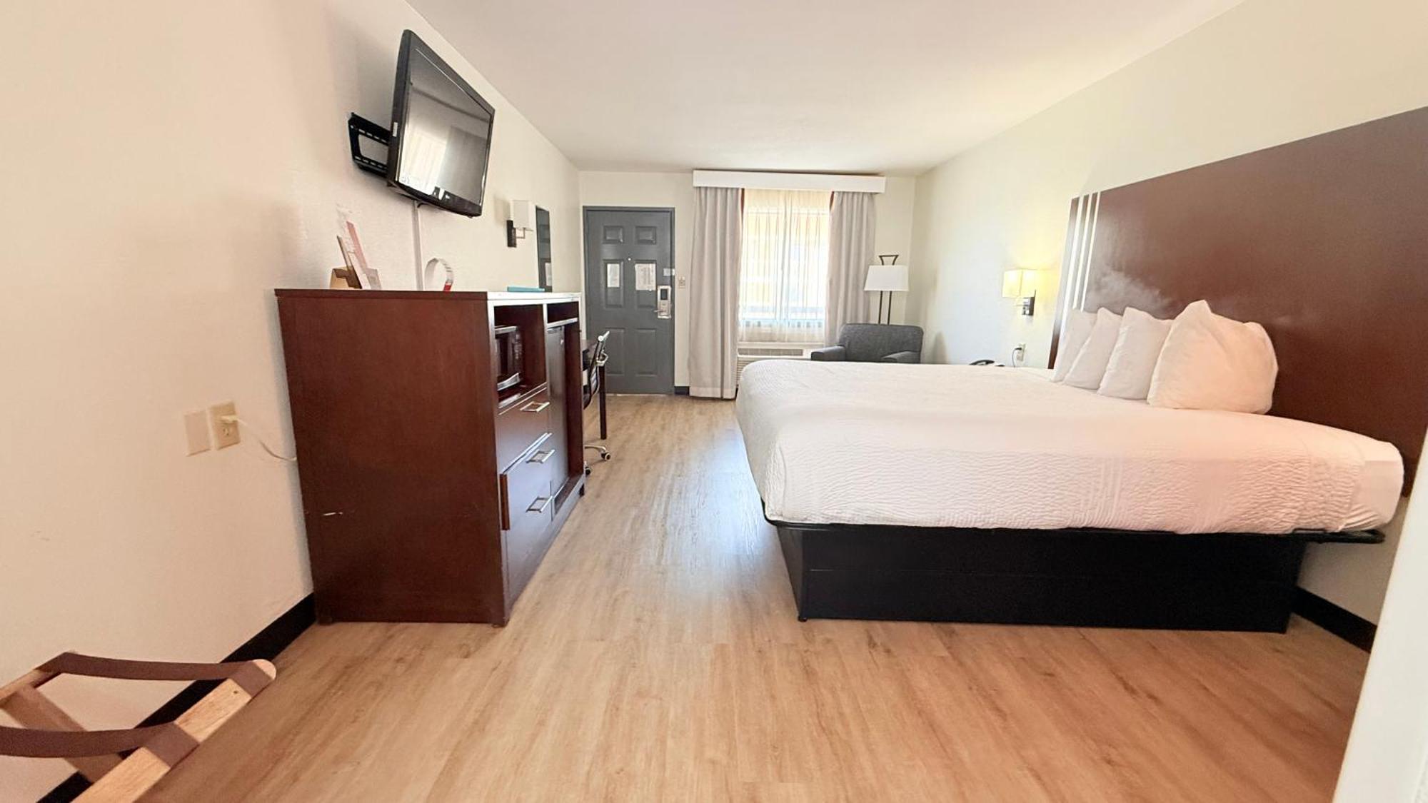 Ramada By Wyndham Near Seaworld - Lackland Afb 3*