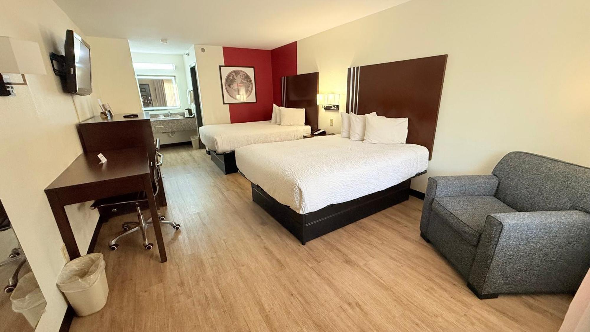 Ramada By Wyndham Near Seaworld - Lackland Afb
