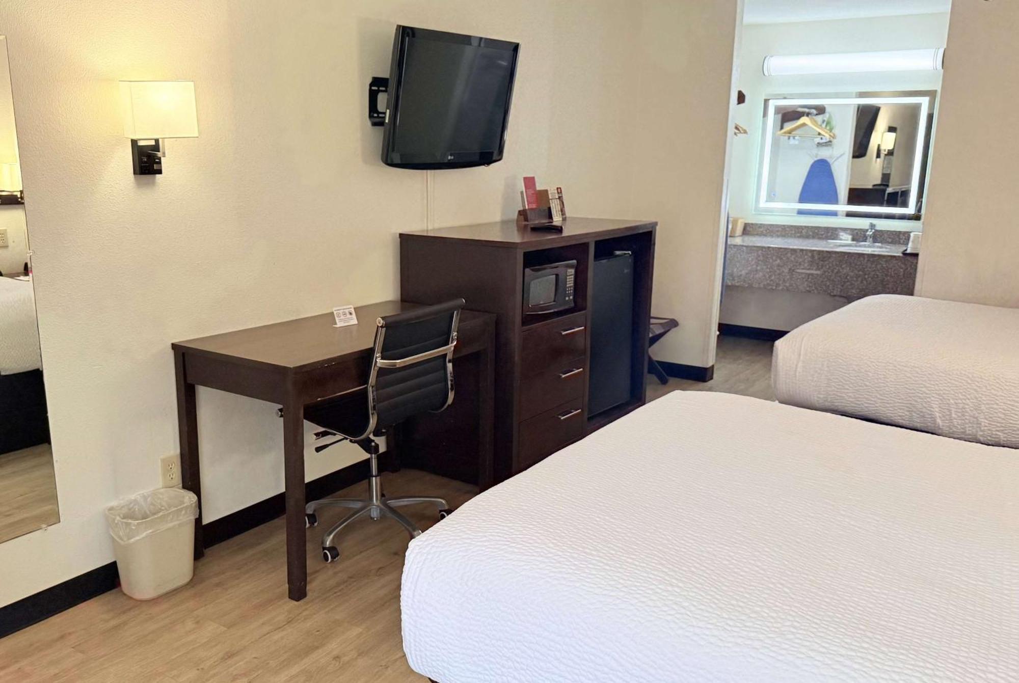 Ramada By Wyndham Near Seaworld - Lackland Afb 3* San Antonio