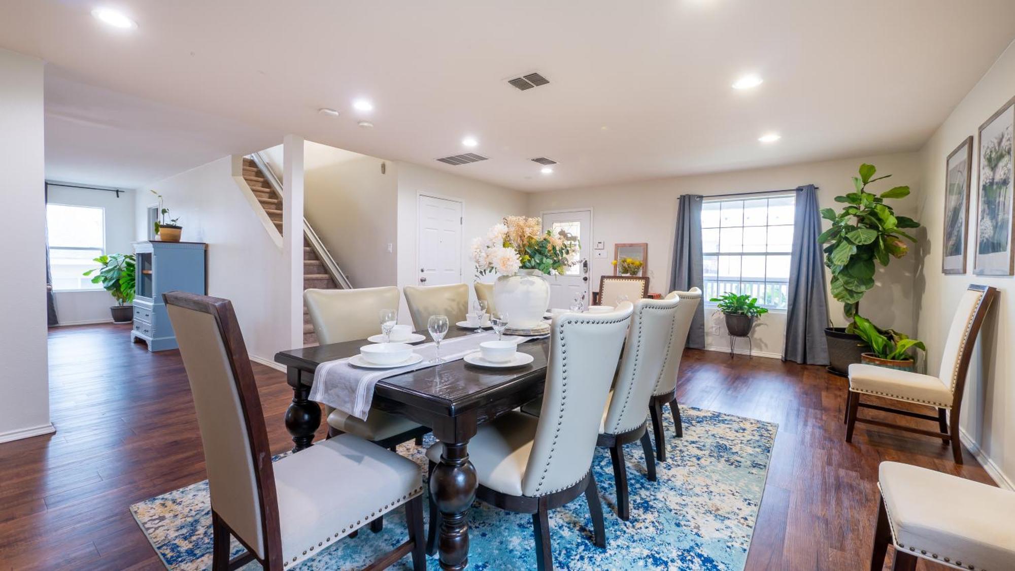 Villa Lux & Spacious, Hillside, Accessibility Friendly San Antonio