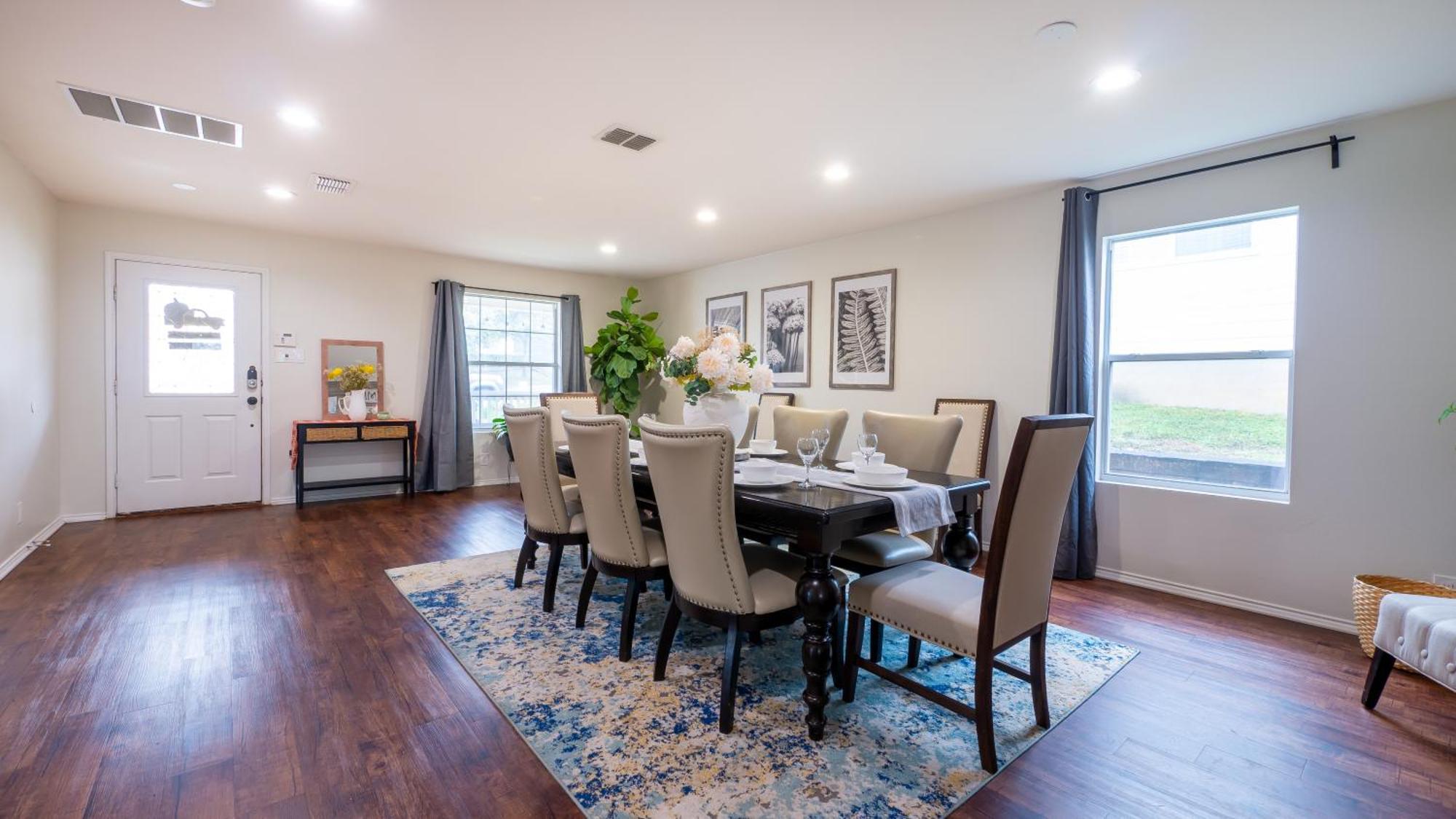 Lux & Spacious, Hillside, Accessibility Friendly * San Antonio