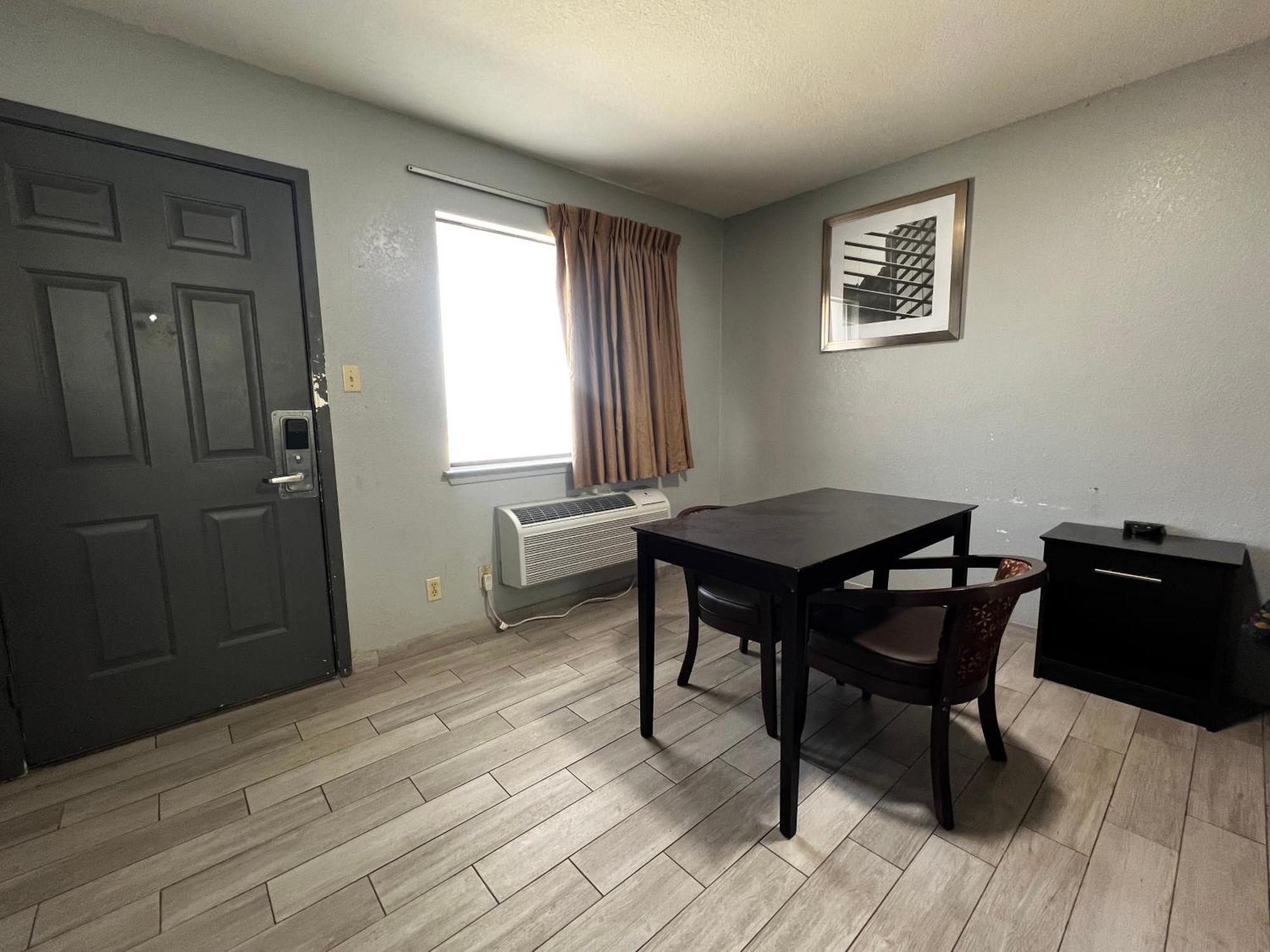 Motel Budget *